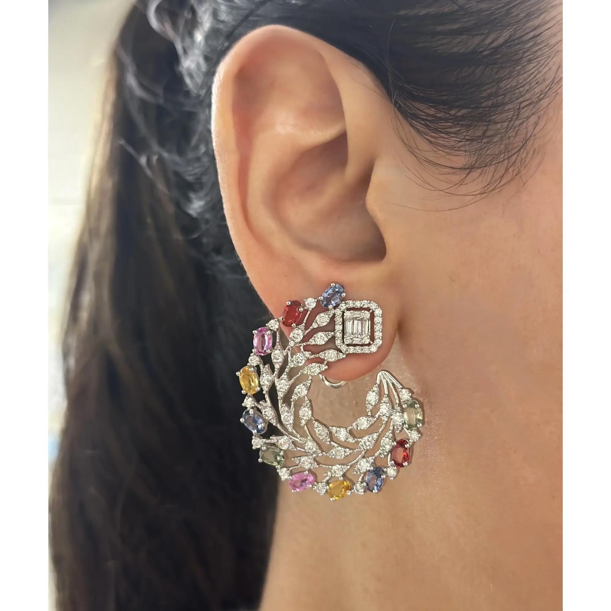 Pendientes Florales Diamante 3,71Ct y Zafiro Multicolor 6,57Ct Oro Blanco 14K en Nuevo estado para la venta en New York, NY