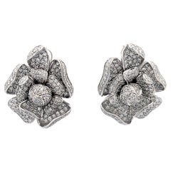 Boucles d'oreilles fleurs en diamant (3.75ctw) or blanc 18K