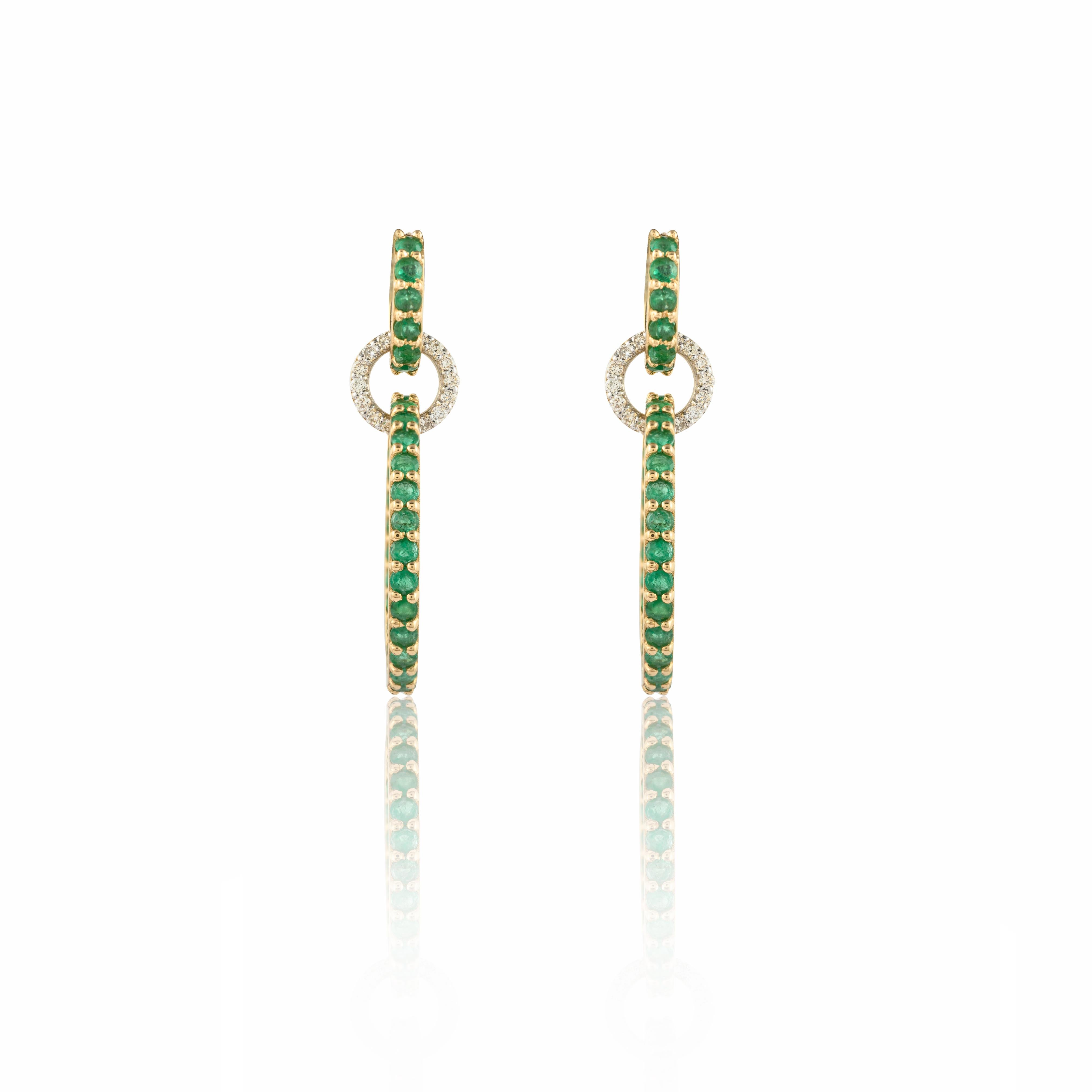 Modern Diamond and 3.85 ct Emerald Linked Ring Dangle Earrings in 14K Solid Yellow Gold For Sale