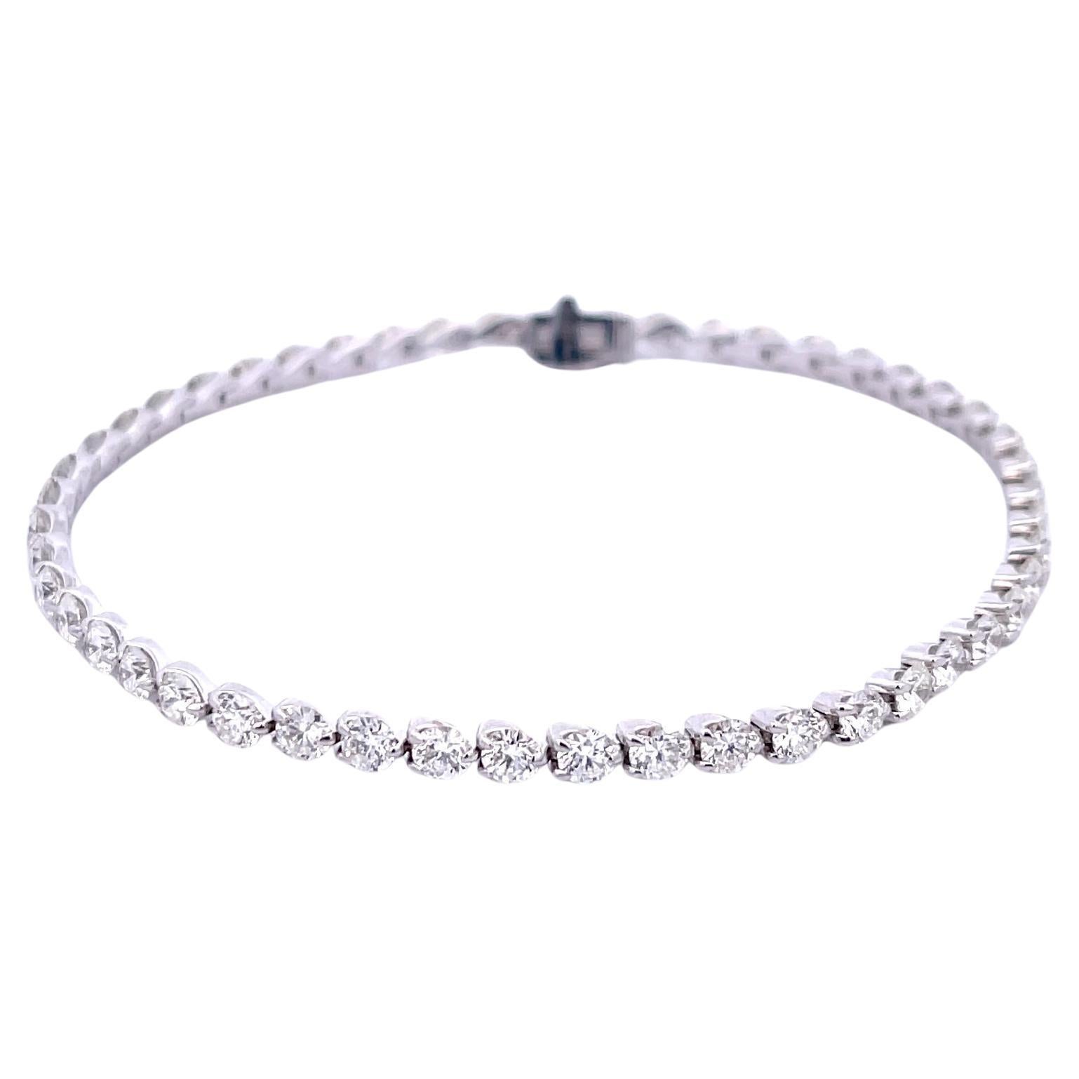 Diamant-Tennisarmband aus 14K Weißgold mit 6,25 Karat Diamanten