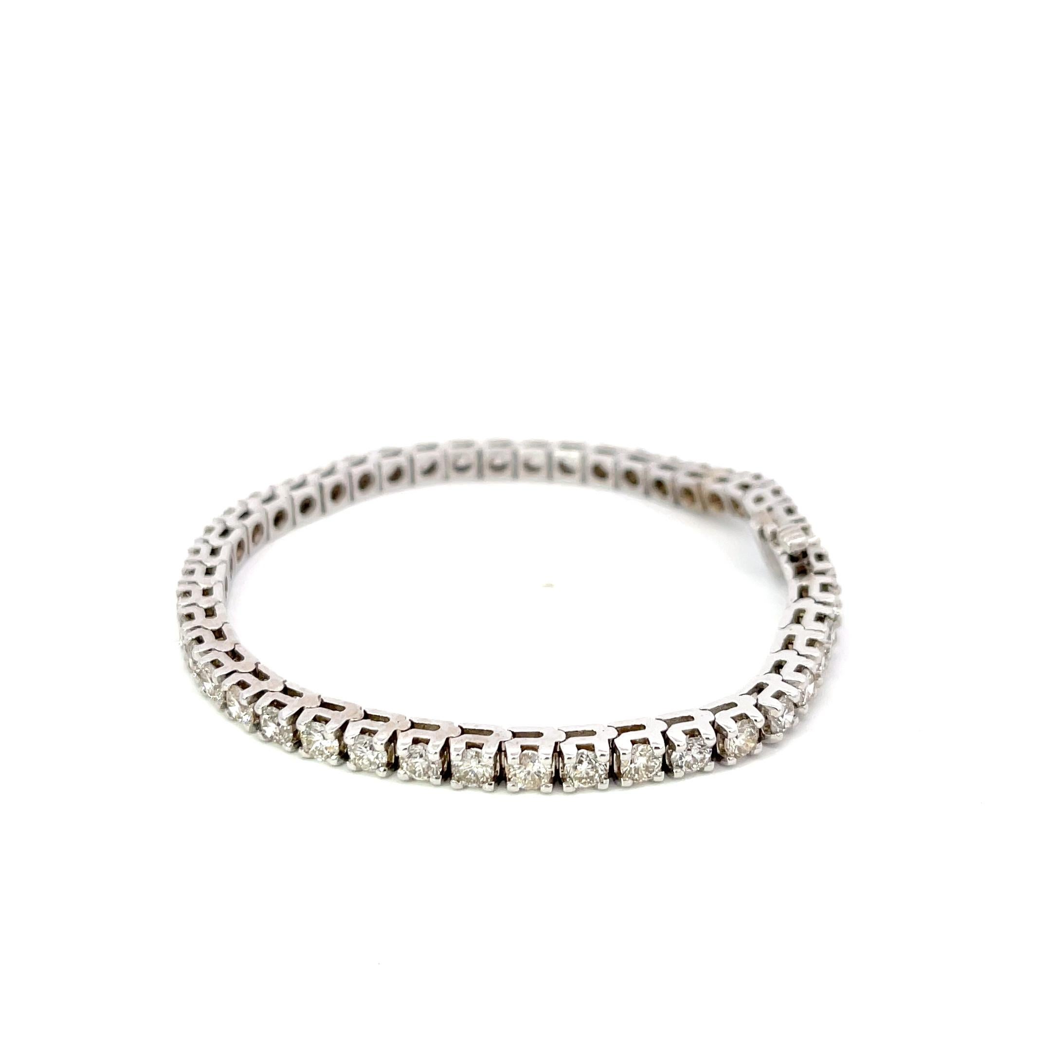Round Cut Diamond 6.60ctw Tennis Bracelet in 14K White Gold For Sale
