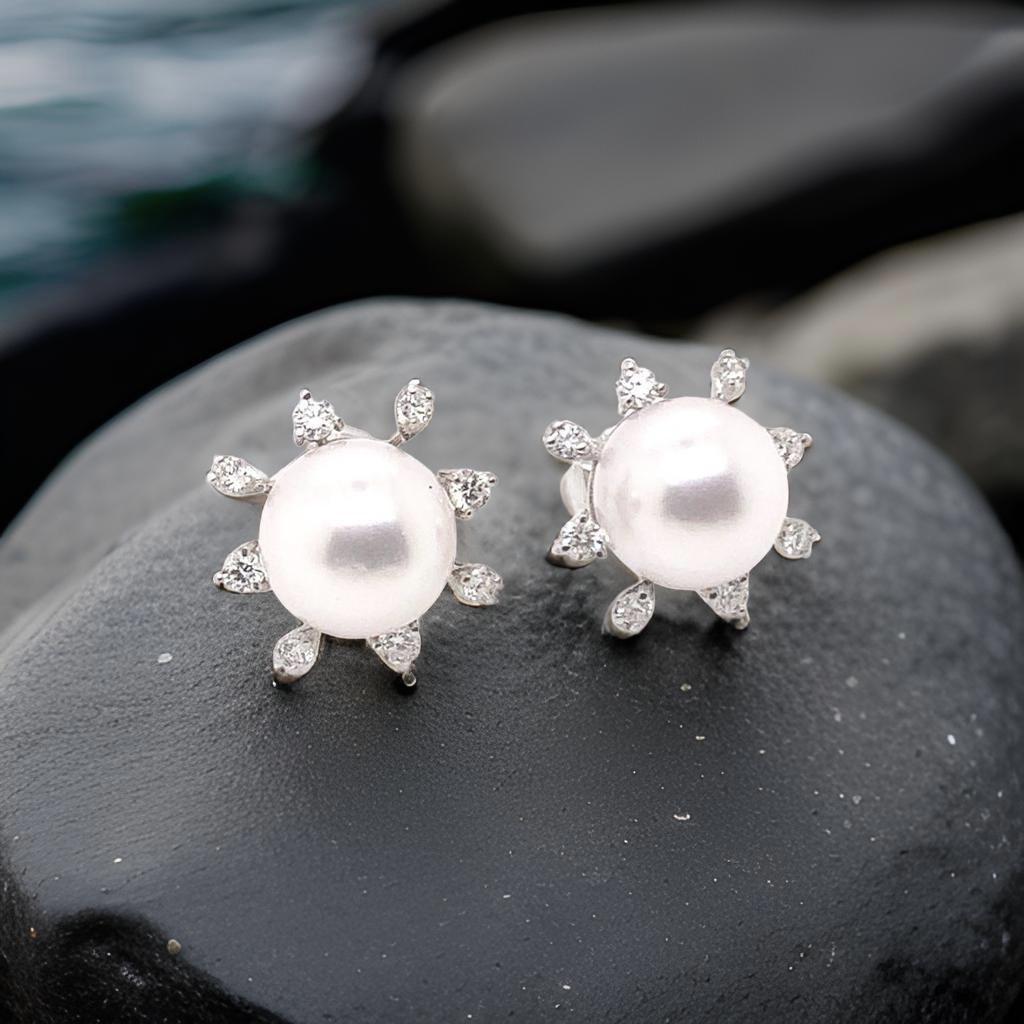 Diamond Akoya Pearl Earrings 14 Karat White Gold Certified In New Condition For Sale In Brooklyn, NY