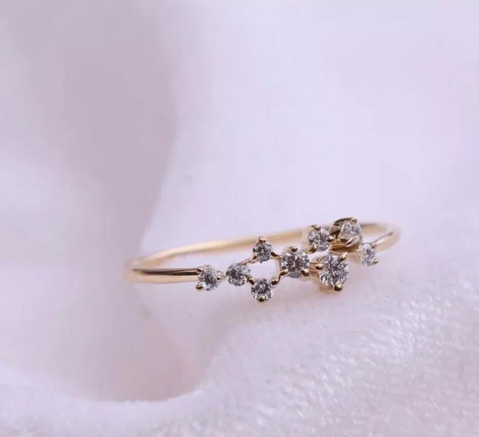 Anello con diamante in oro 14k Anello a grappolo in oro Anello di fidanzamento in oro giallo
Leggero, può essere indossato tutti i giorni

Informazioni aggiuntive:
Condit: Nuovo senza etichette: Un articolo nuovo di zecca, non usato e non indossato
