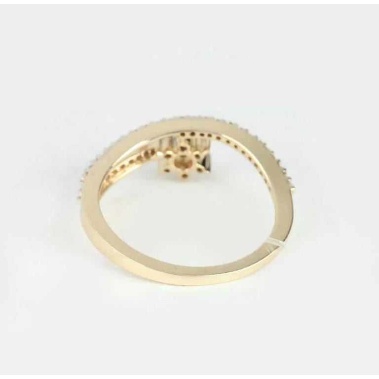 Taglio rotondo Anello da sposa con diamante e fiore in oro 14k in vendita