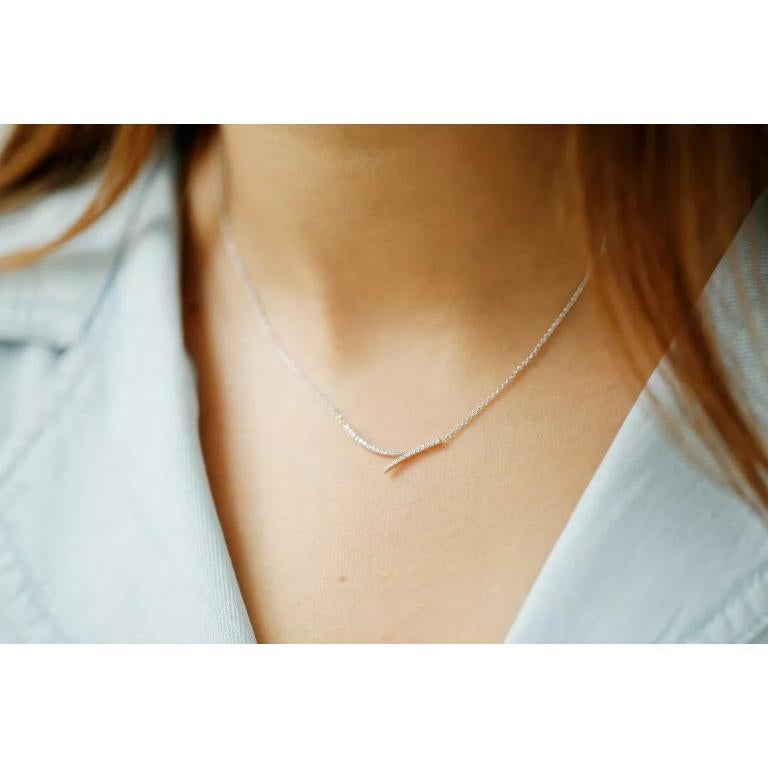 Round Cut Diamond Dainty Curved Bar Pendant Necklace in 14k Solid Gold For Sale