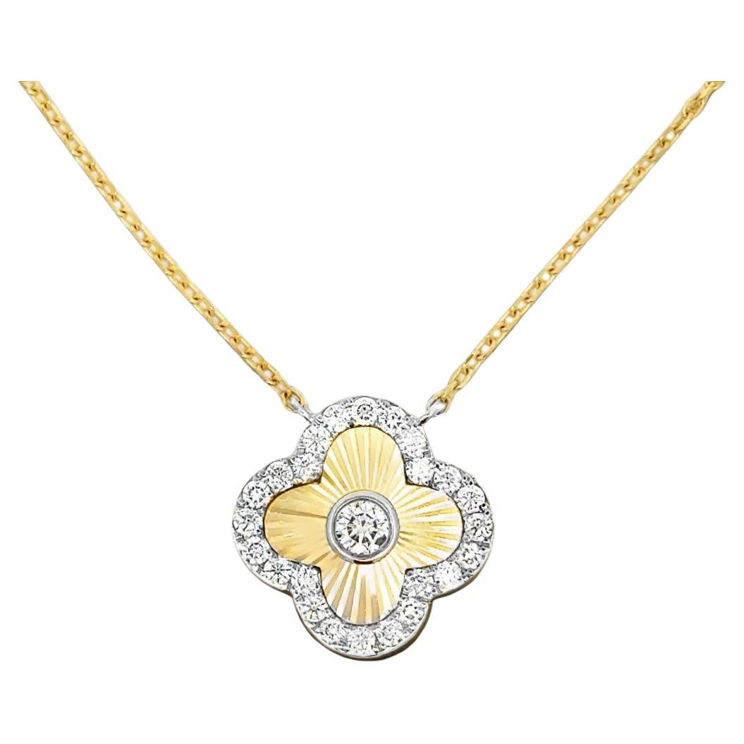 Collier trèfle en or blanc et jaune 14K et diamants