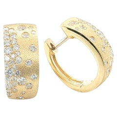 Orecchini a cerchio con diamanti e oro giallo 14k, 0,66 carati totali