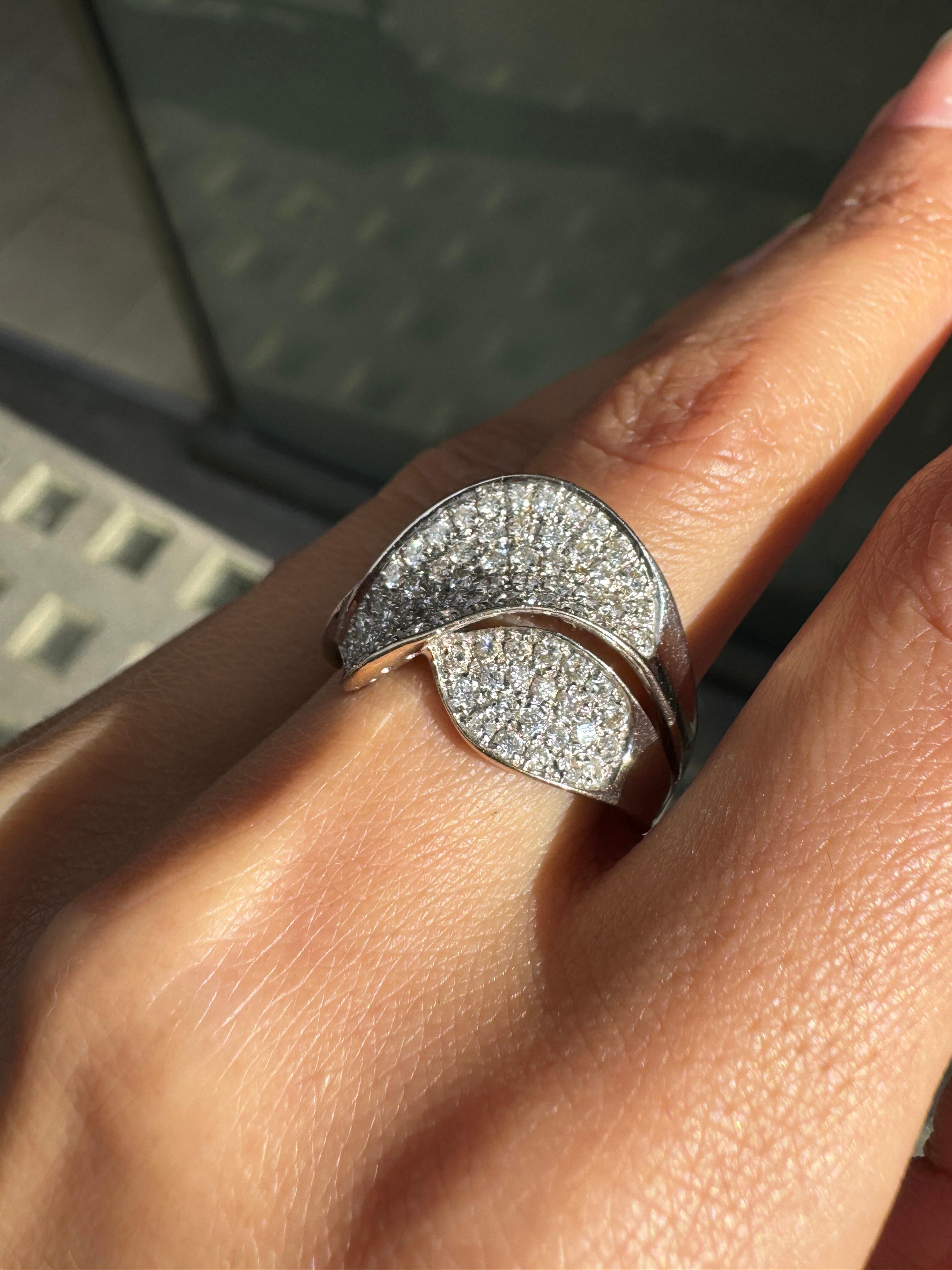 Women's or Men's Diamond and 18 Carat White Gold Wave Cluster Dress Ring For Sale
