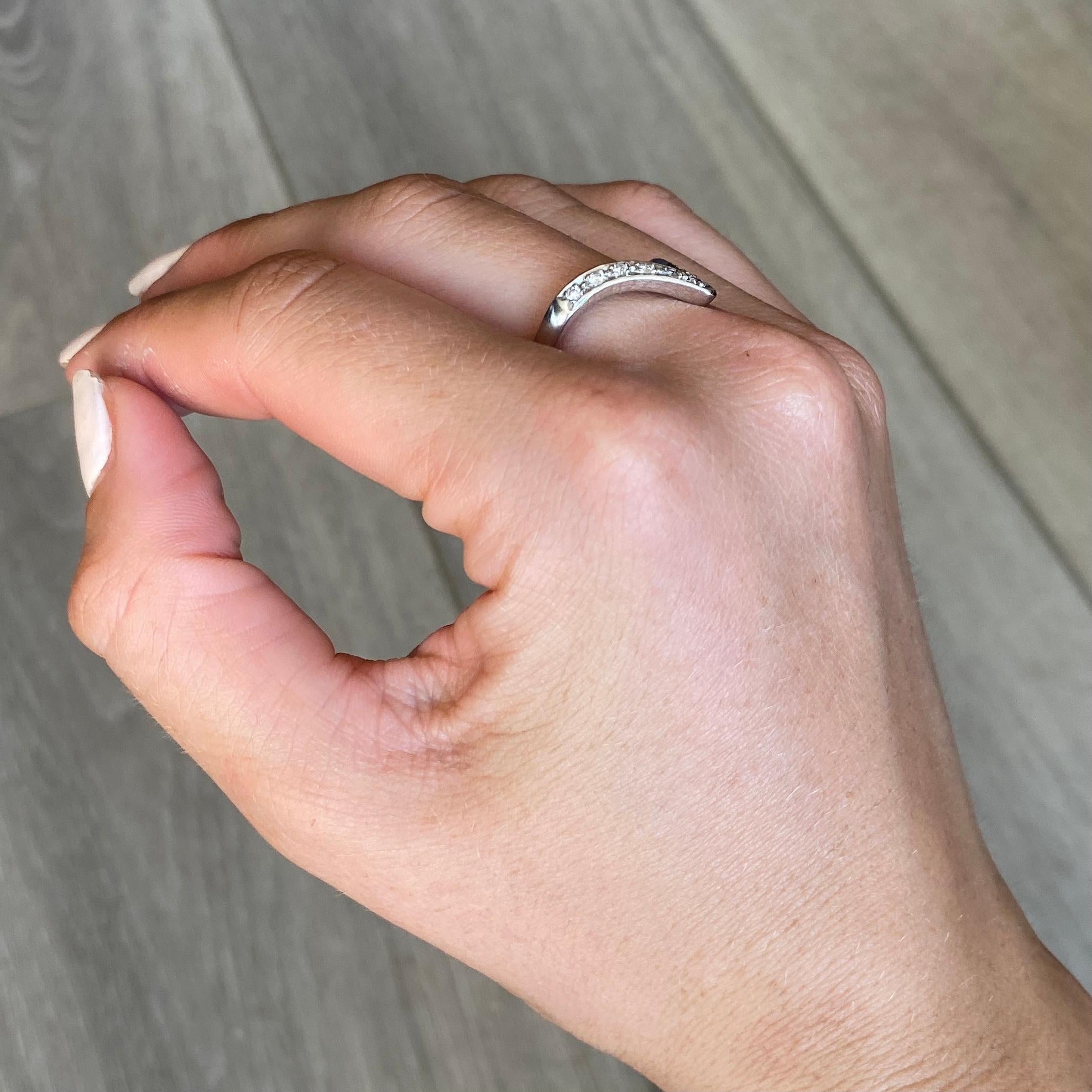 18ct white gold wishbone ring