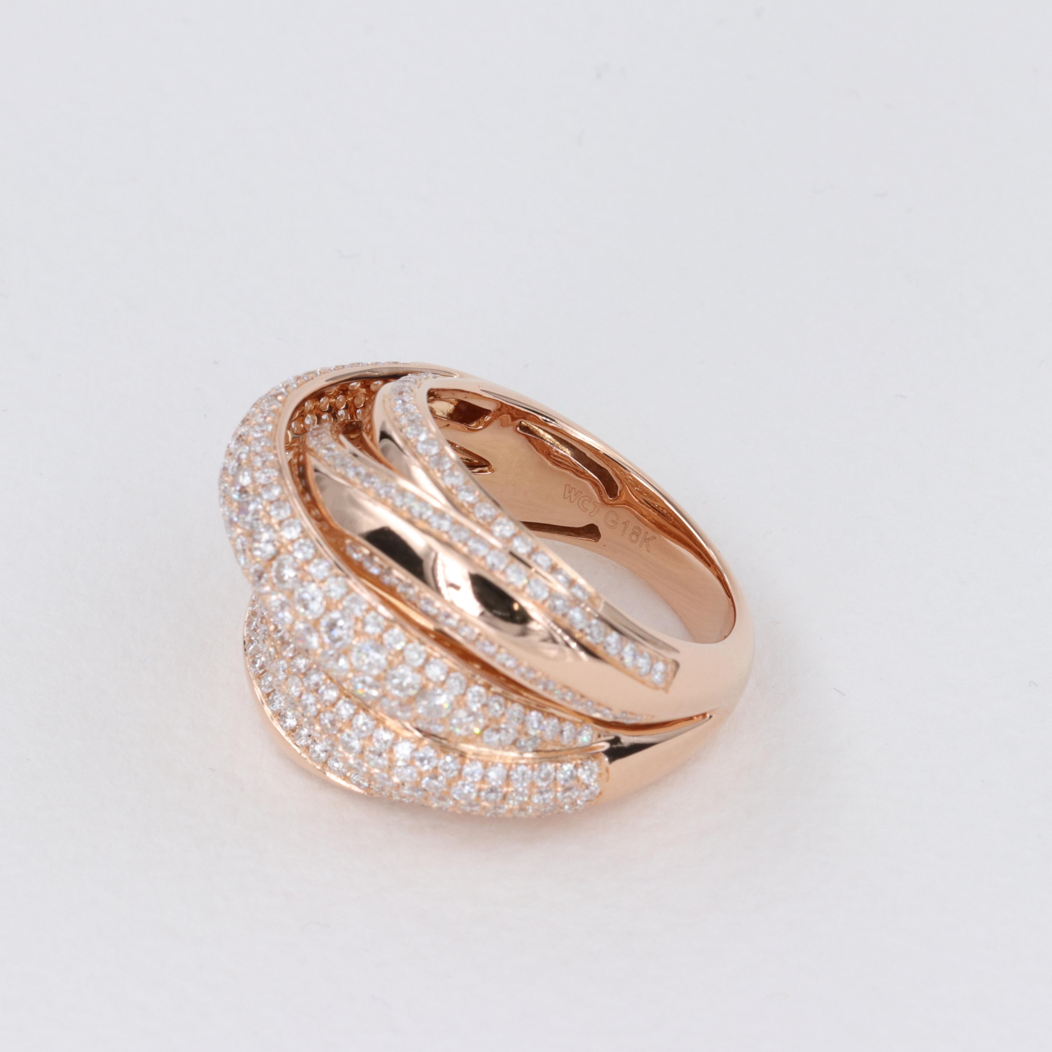 Crossover-Ring aus 18 Karat Roségold mit Diamanten im Angebot 2