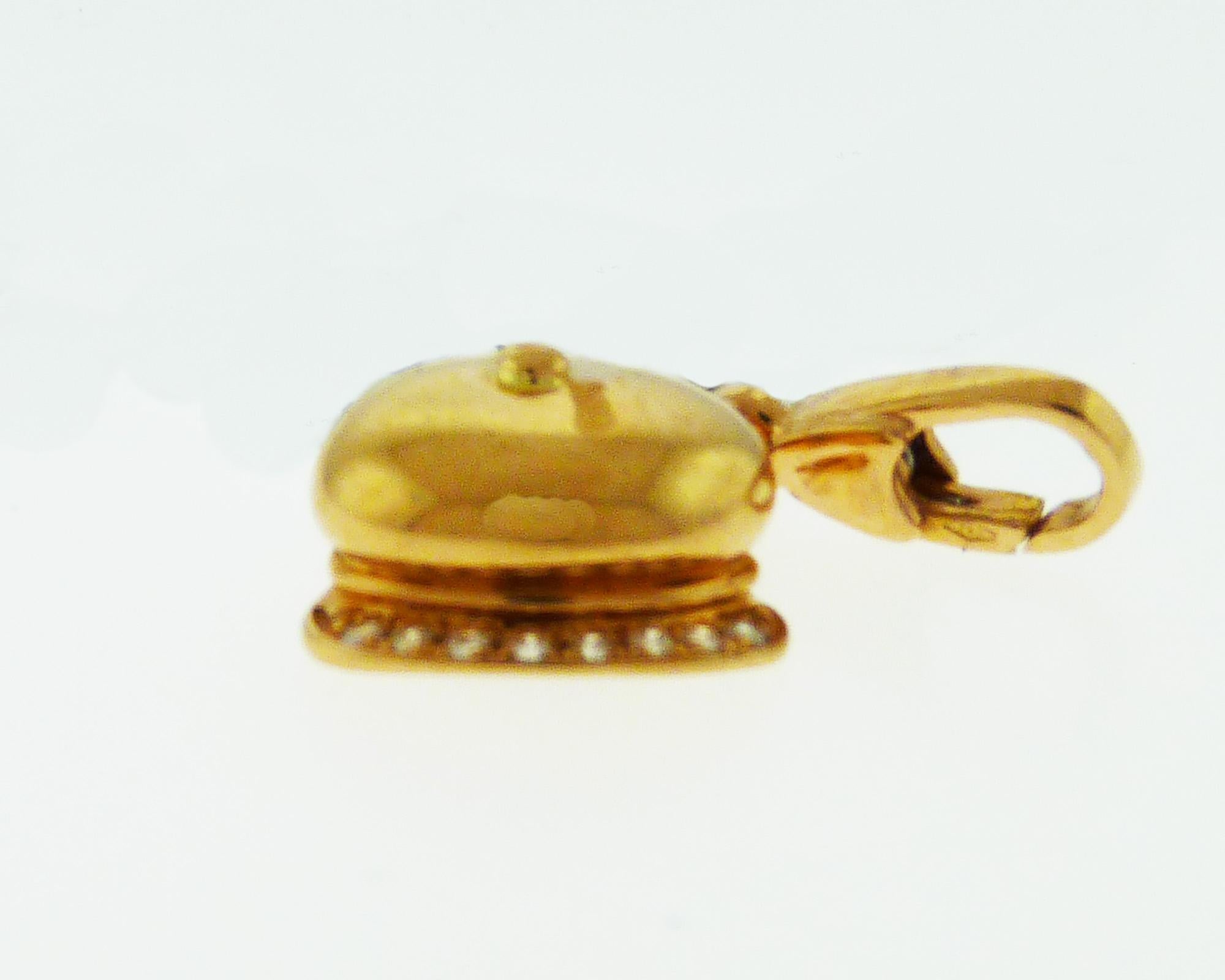 Round Cut Crivelli Diamond 18k Yellow Gold Bracelet Charm For Sale