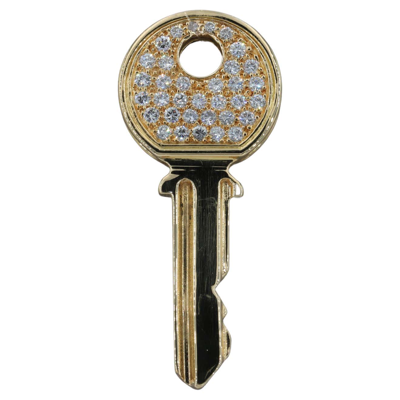 Diamond and 18 Karat Yellow Gold Key Pendant For Sale at 1stDibs