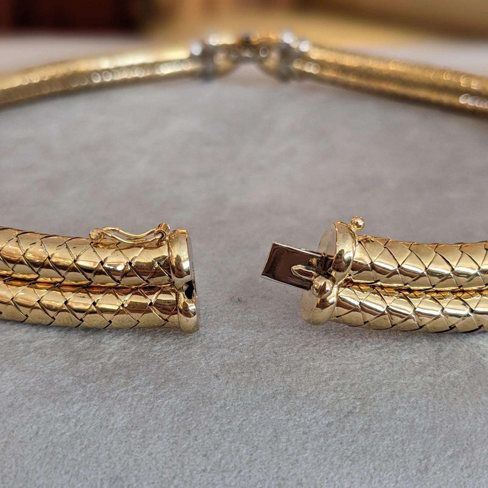 Donna Collana girocollo con diamanti e oro 18k del produttore italiano Citra in vendita