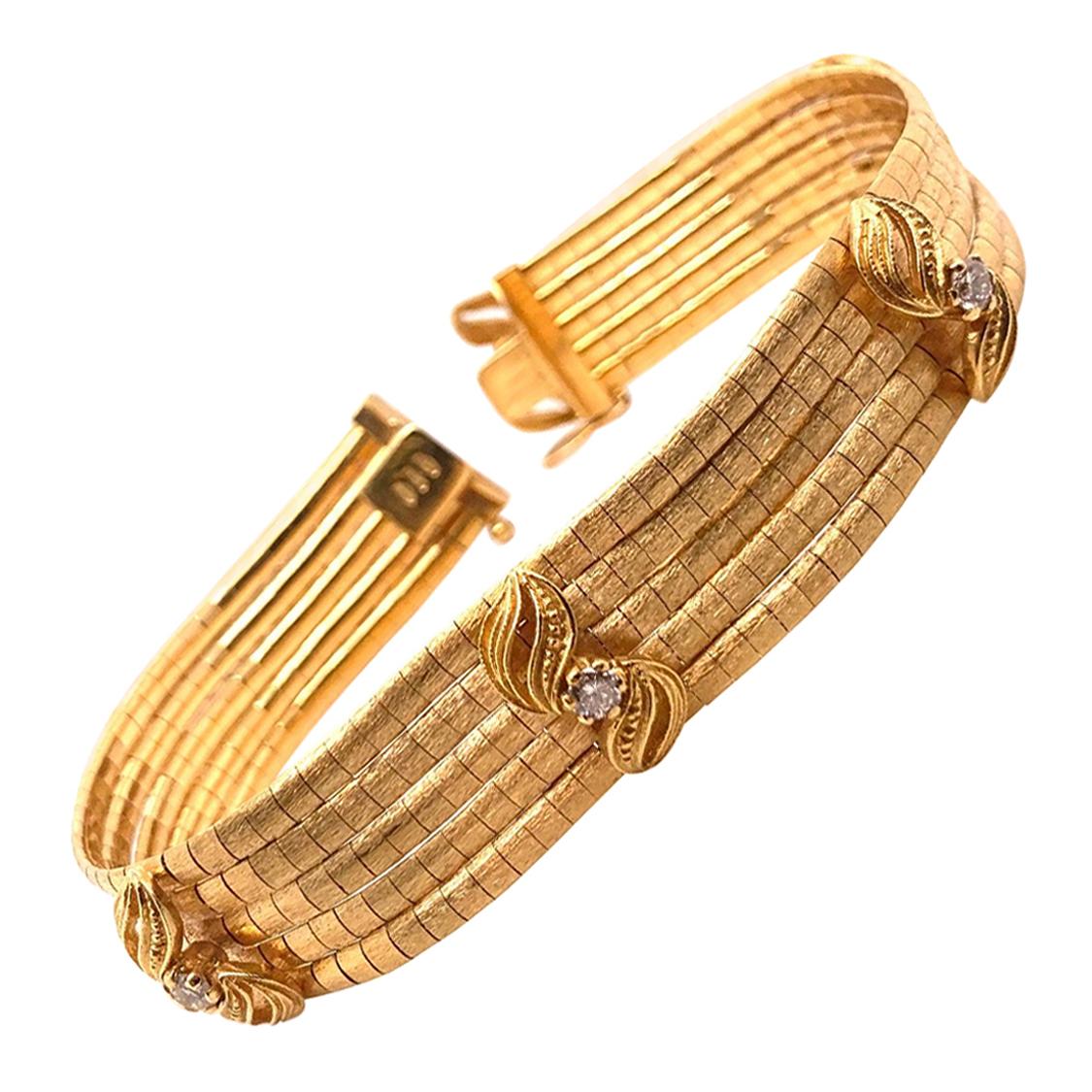 Diamond and 18k Yellow Gold 5 Row UnoAErre Floral Design Italian Bracelet For Sale