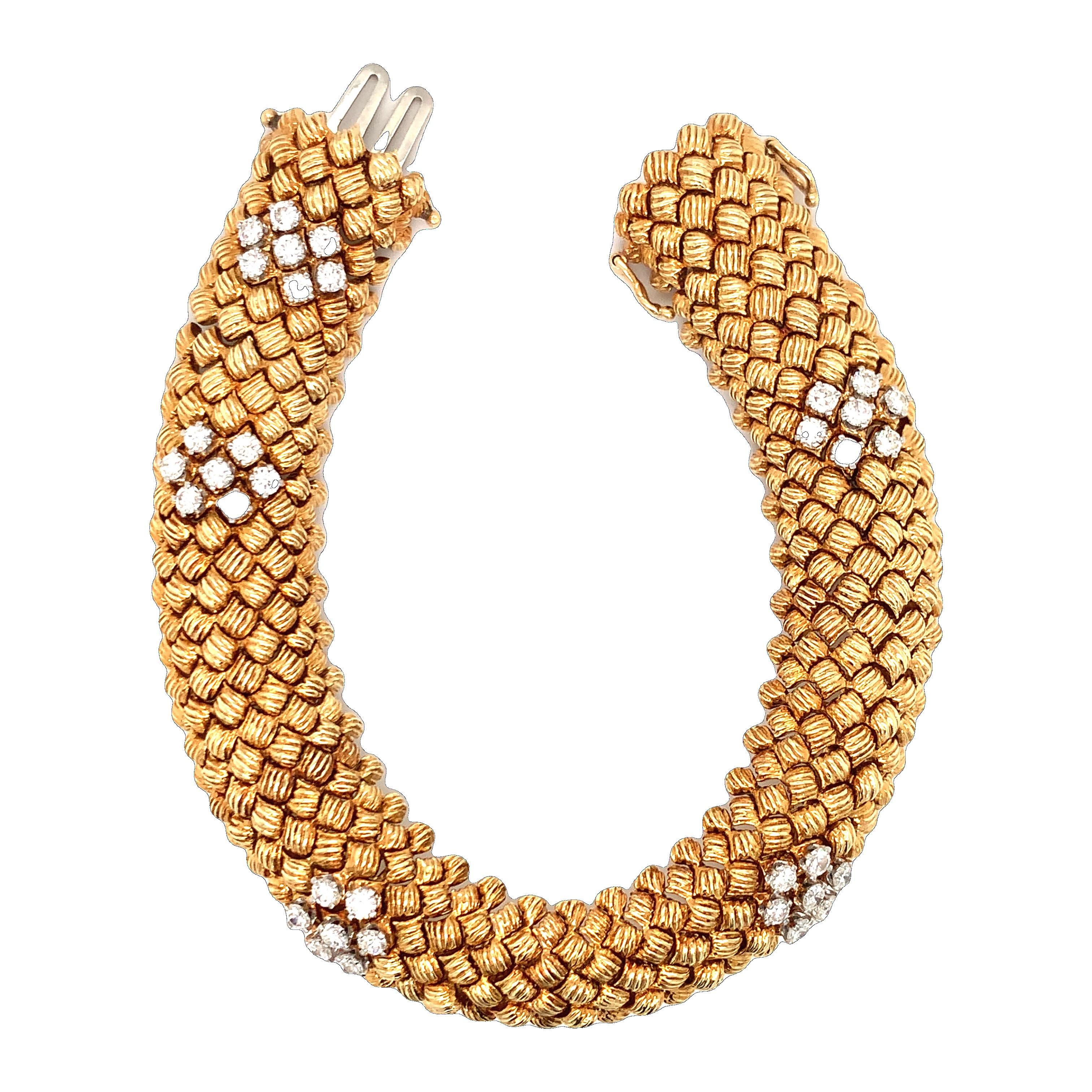 Diamond and 18k Yellow Gold Bracelet, circa 1960s In Good Condition For Sale In Beverly Hills, CA