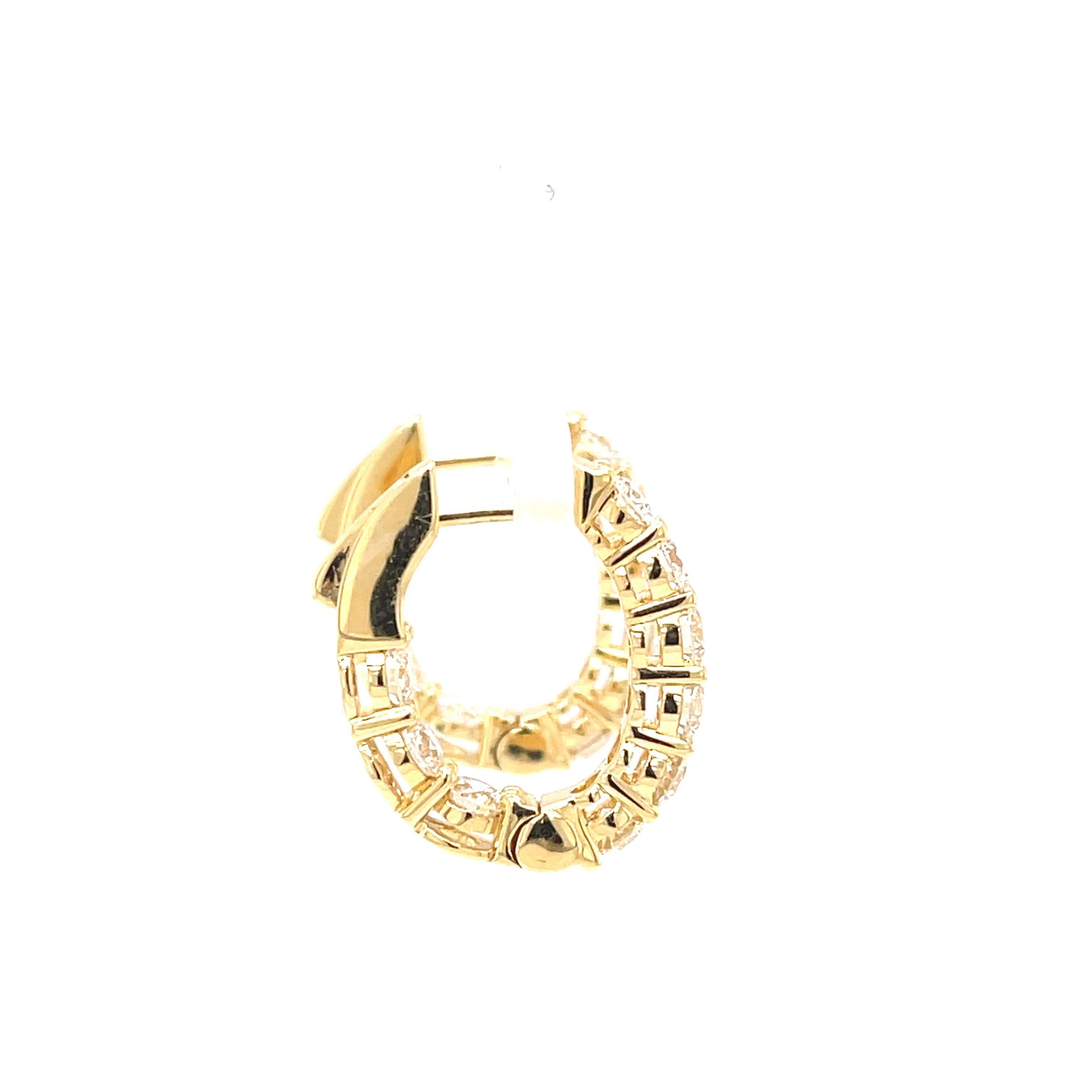Diamond and 18k Yellow Gold Hoop Earrings, 2.31 Carats Total For Sale 5