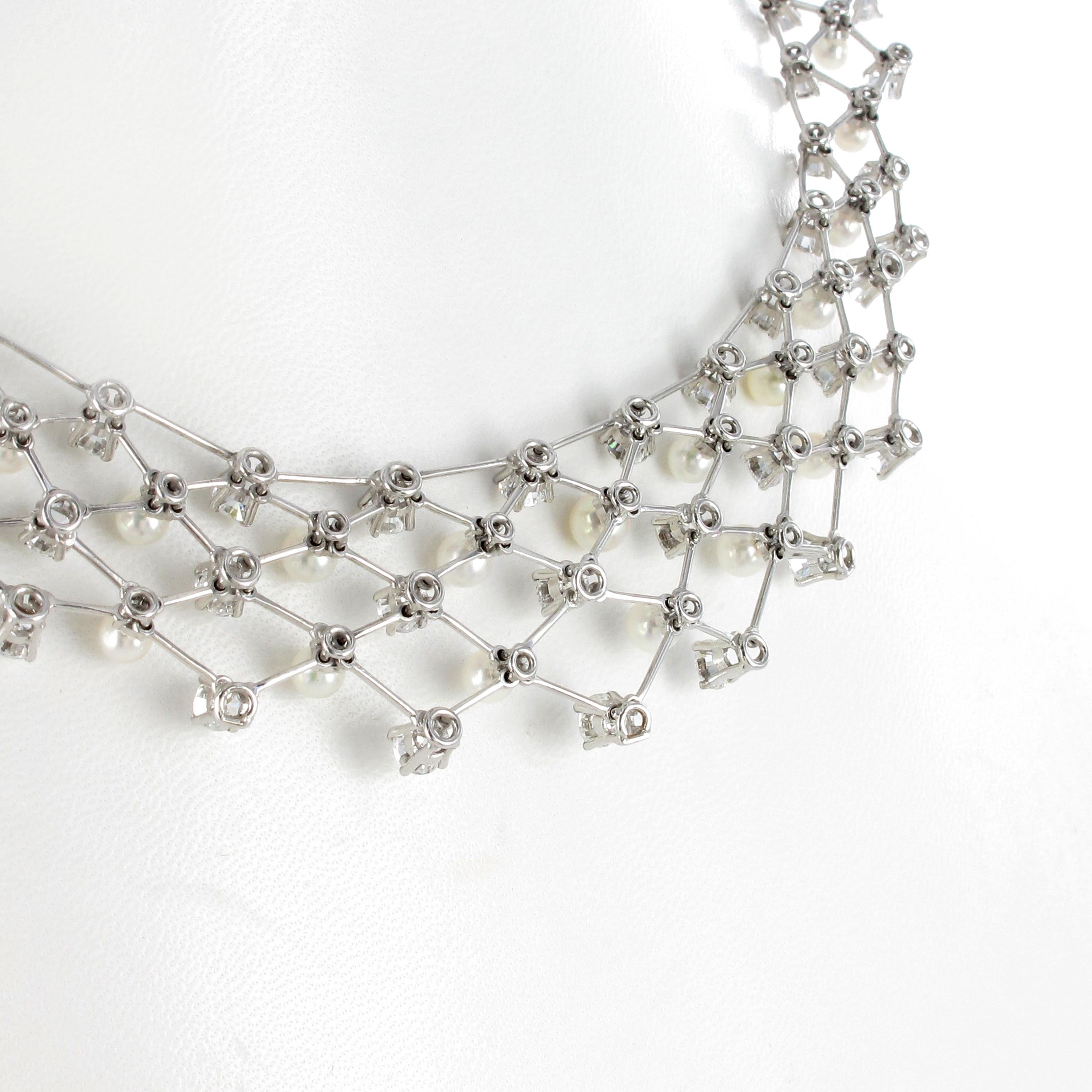 Diamond and Akoya Cultured Pearls Necklace in 950 Platinum In Excellent Condition For Sale In Lucerne, CH