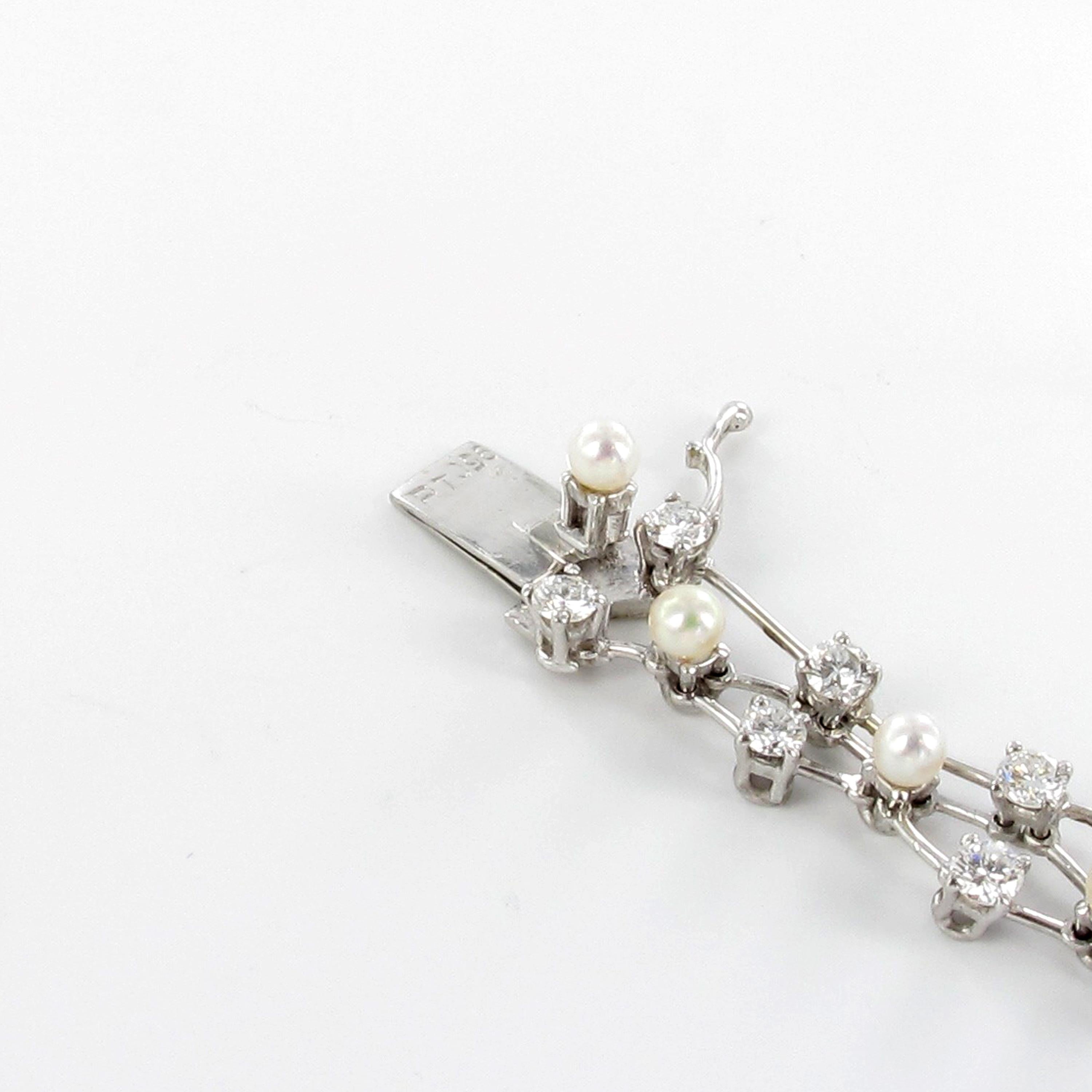 Collier de perles de culture Akoya en platine 950 avec diamants en vente 3