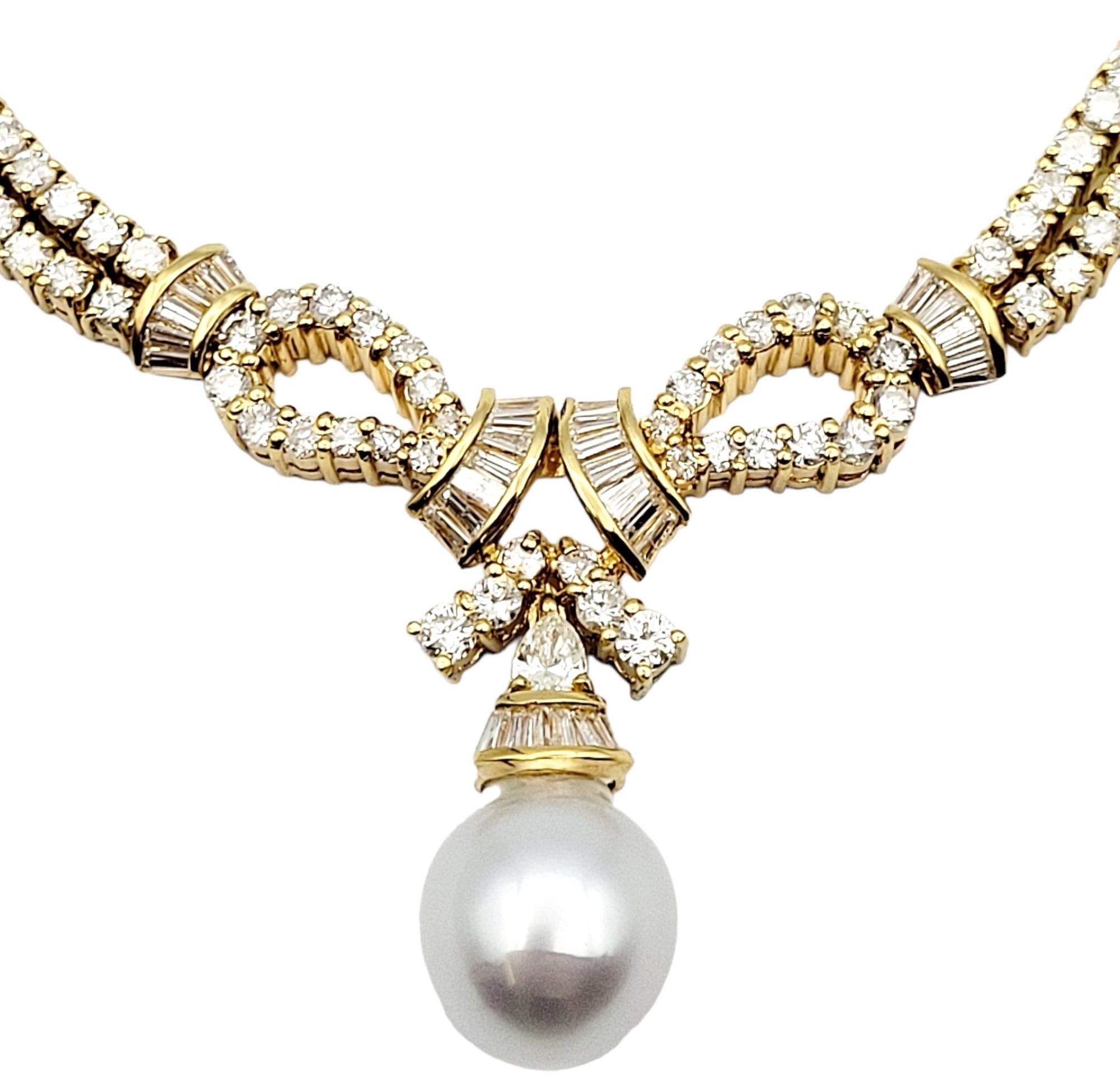 This breathtaking necklace of diamonds and a single baroque cultured pearl is a true embodiment of sophistication. With its undeniable sparkle and attractive modern design, this piece is sure to WOW. 

A captivating diamond y-drop design crafted