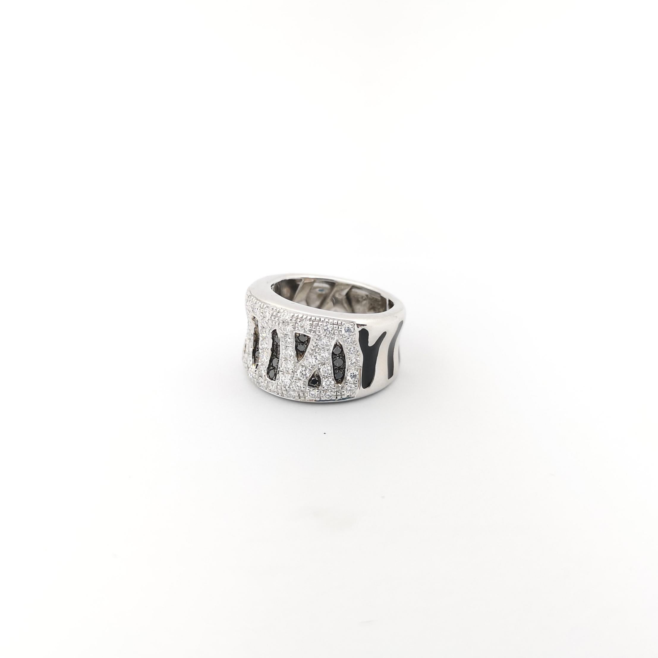 Anillo de diamantes y diamantes negros engastados en oro blanco de 18 quilates en venta 5