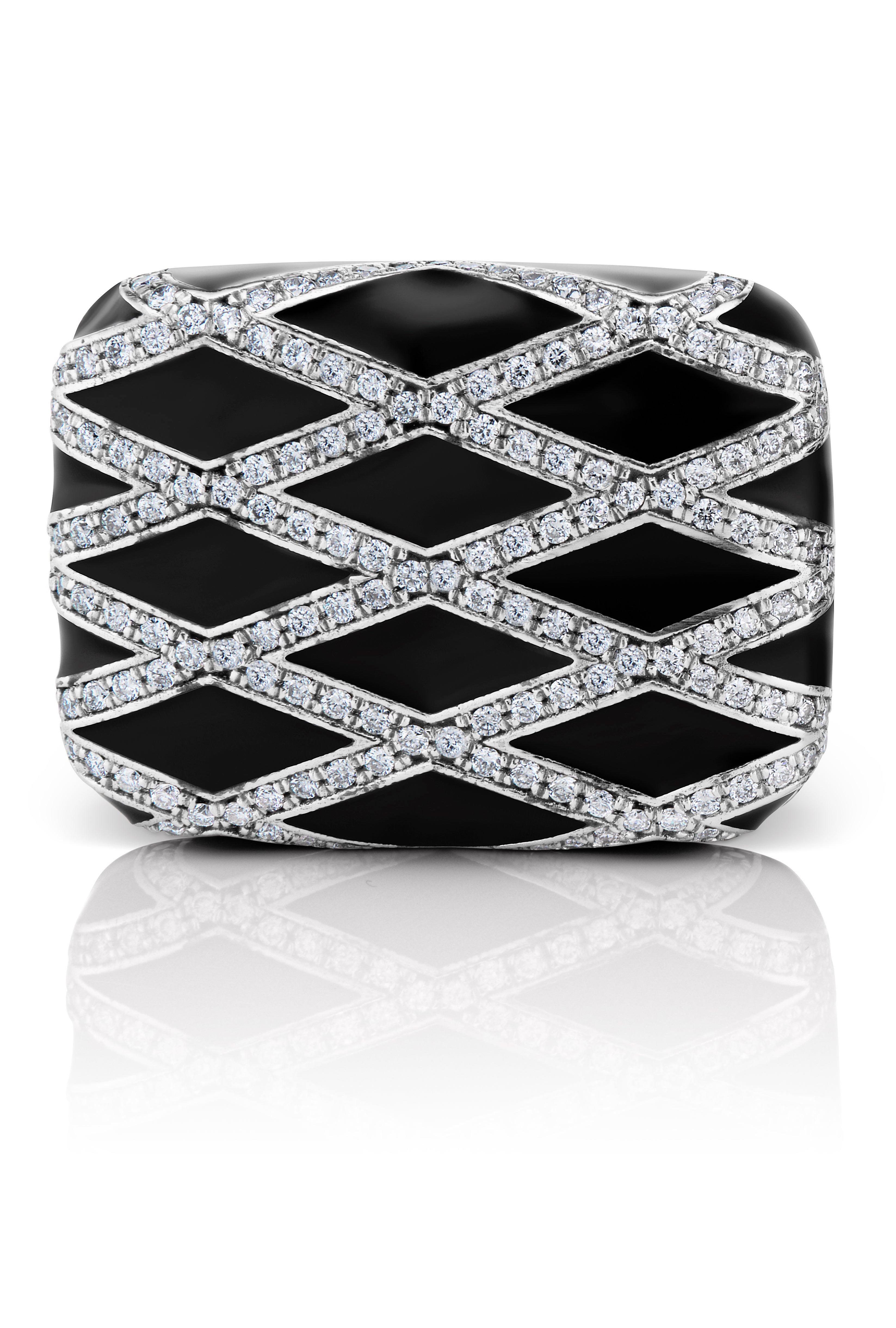 Diamond and Black Enamel Cufflink In New Condition For Sale In New York, NY