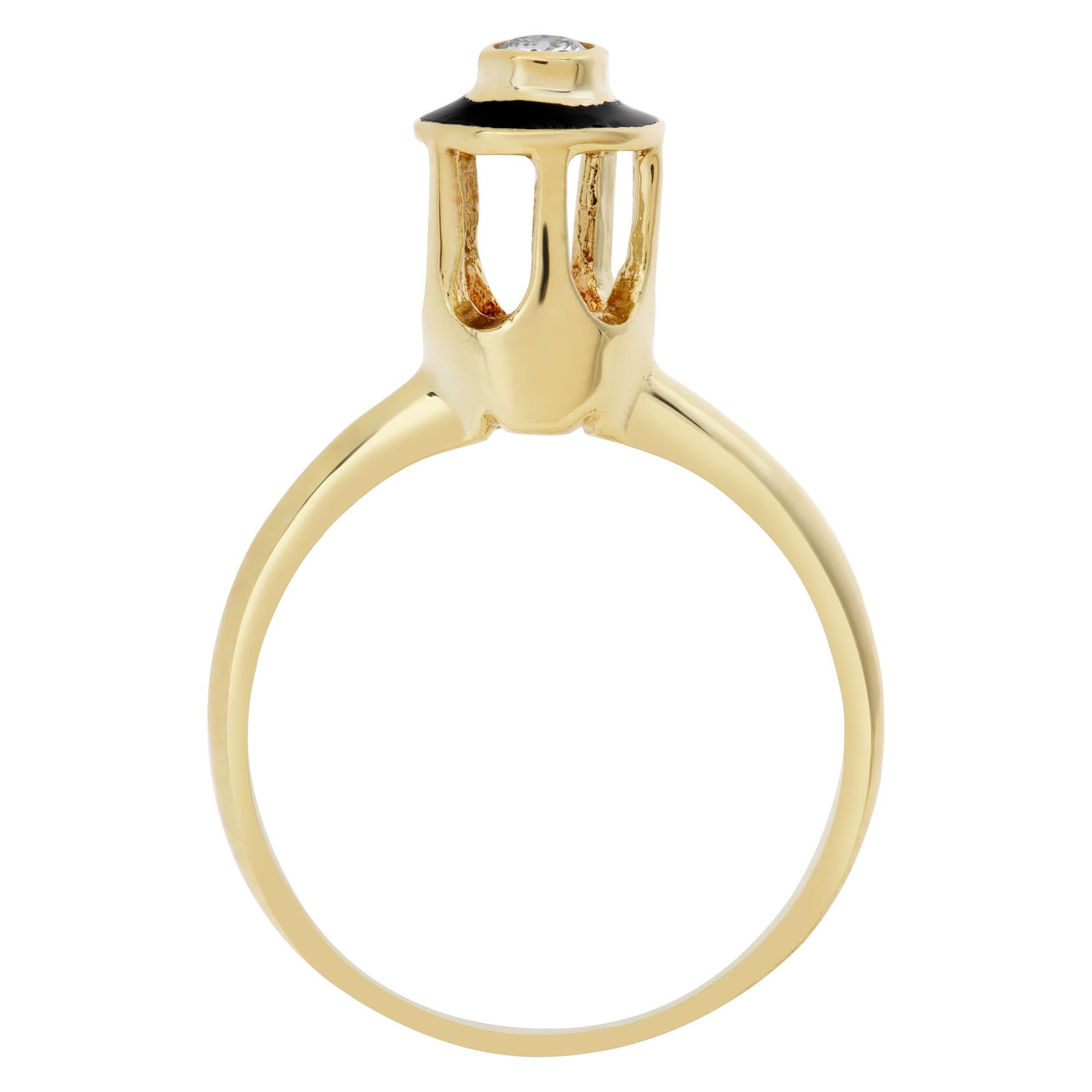 Diamond and Black Enamel Ring in 14k Yellow Gold In Excellent Condition For Sale In Surfside, FL