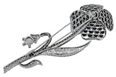 Diamantbrosche aus schwarzer Jade aus Platin mit Diamanten, um 1935