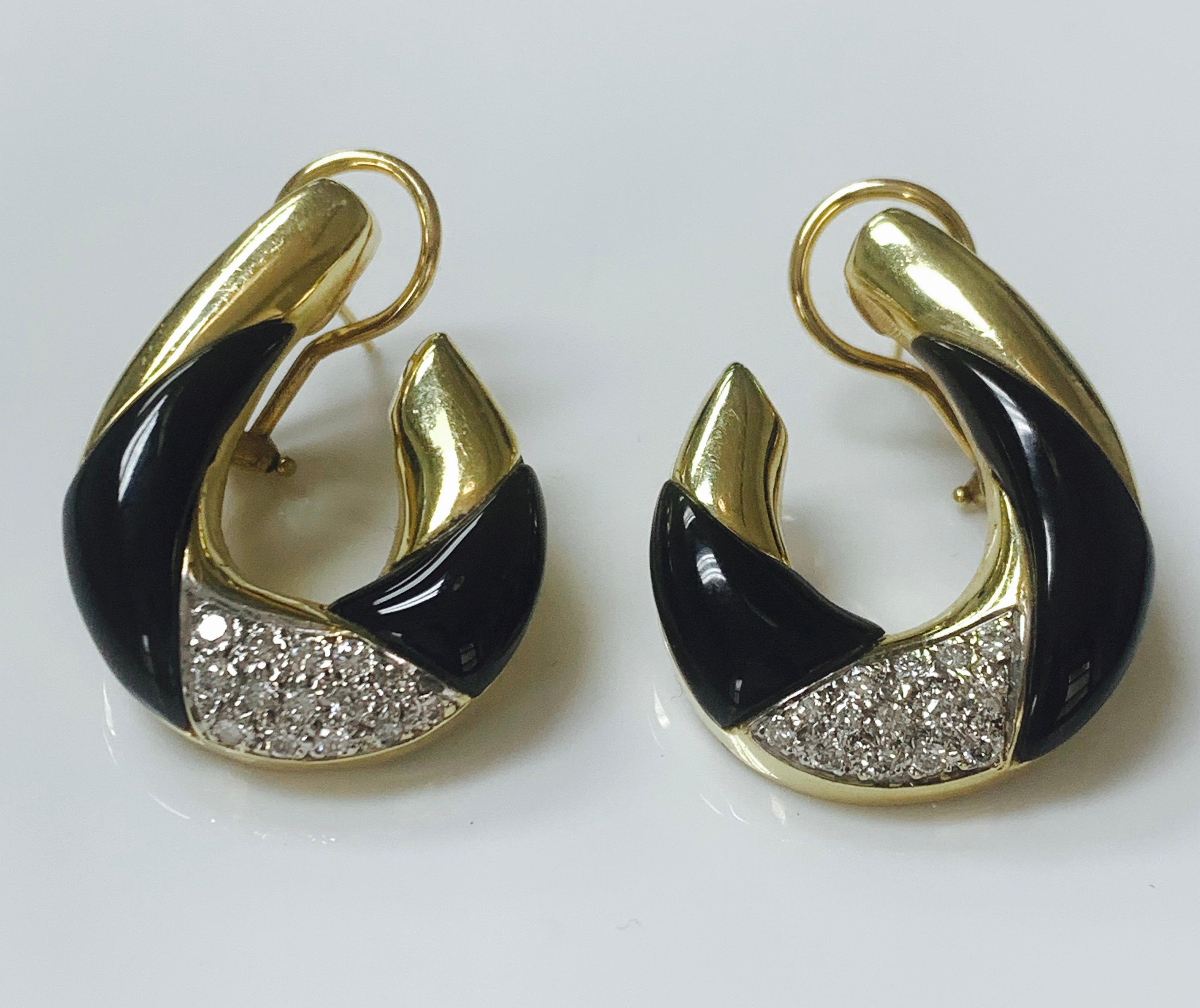 black onyx earrings yellow gold