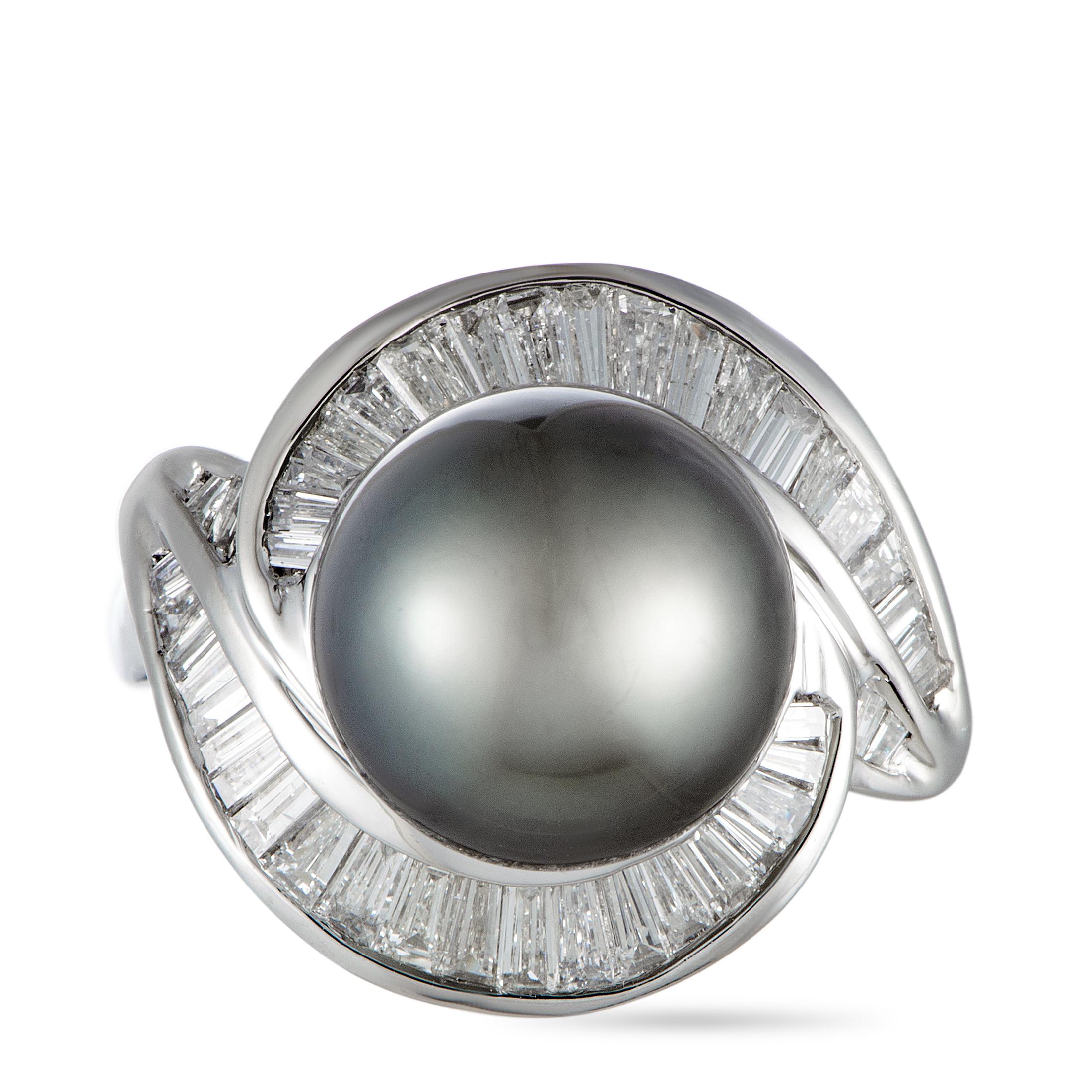 Women's Diamond and Black Pearl Platinum Ring