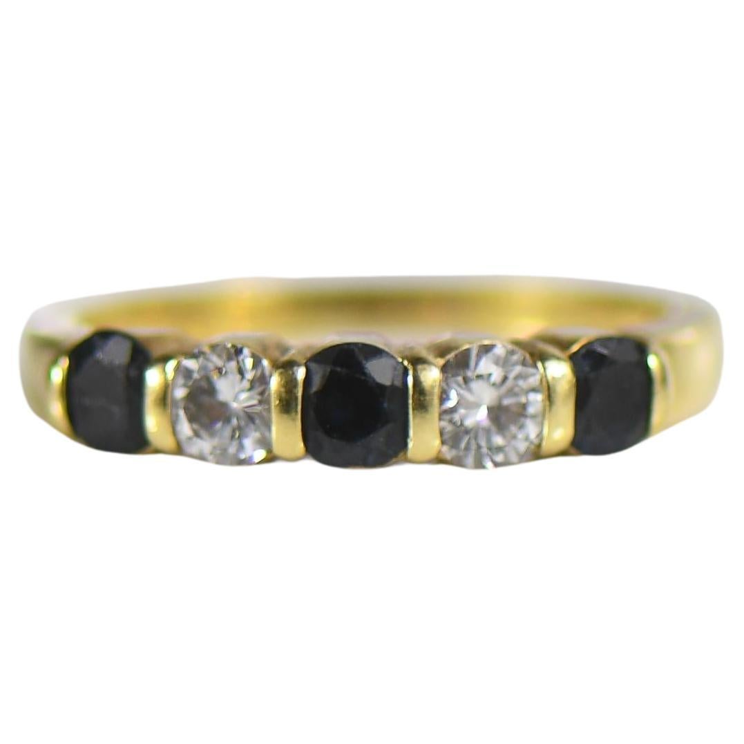 Diamond and Blue Sapphire Alternating 5 Stone Band 18K Yellow Gold Ring For Sale
