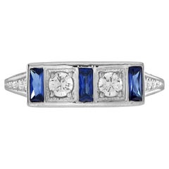 Anello con diamante e zaffiro blu in stile antico in oro bianco 14 carati