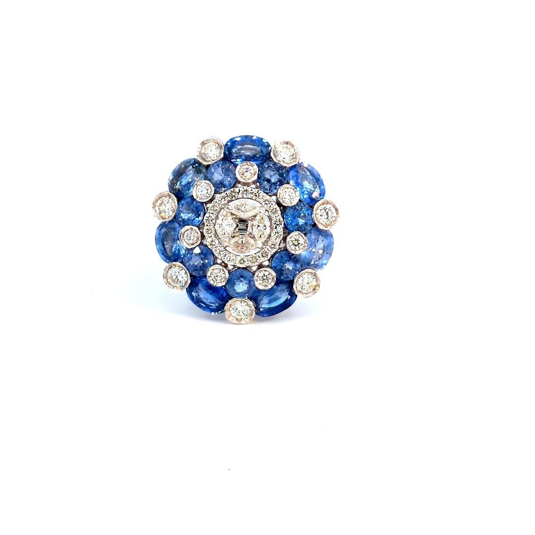 Boucles d'oreilles grappe de diamants et saphirs bleus en vente 1
