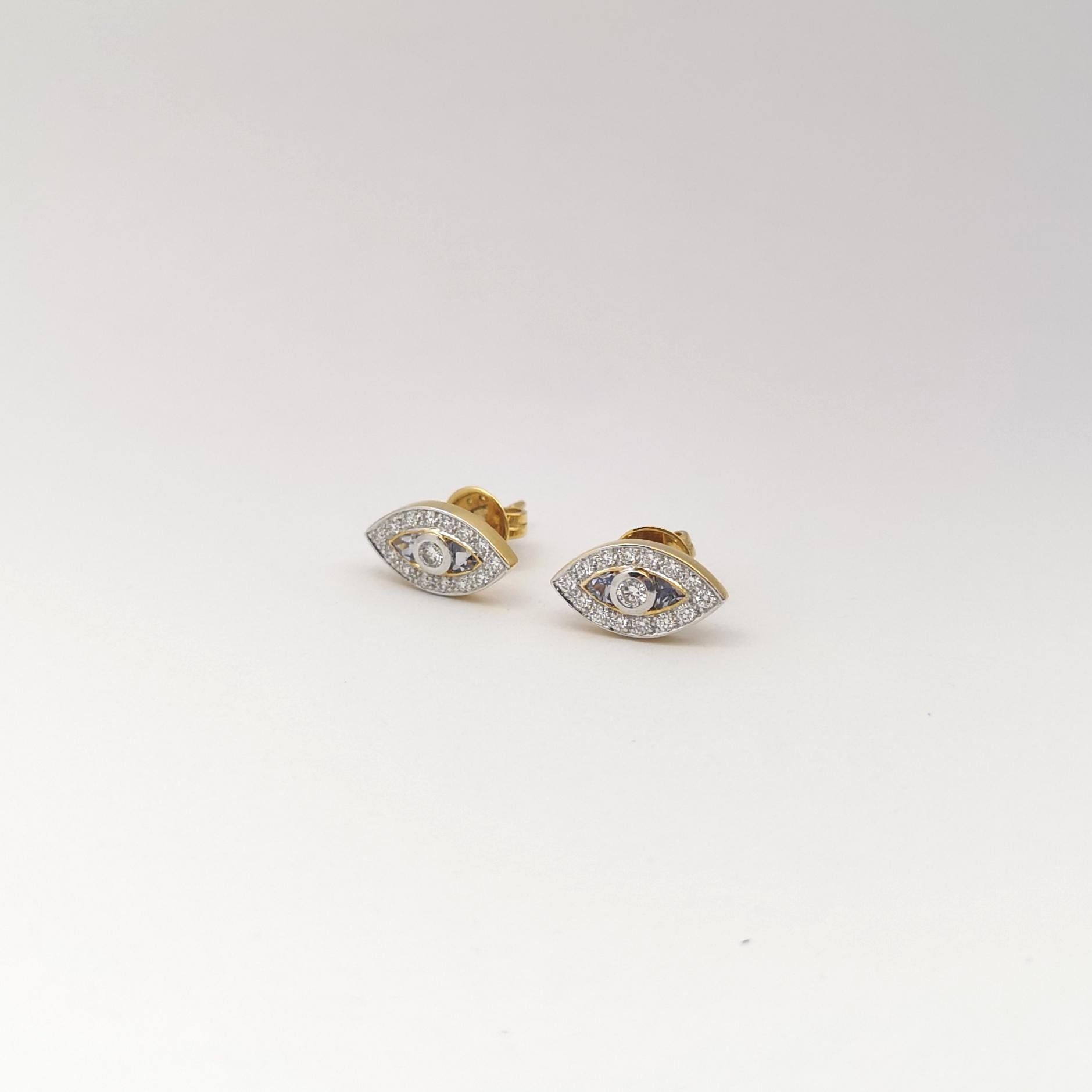 Boucles d'oreilles diamant et saphir bleu en or 18 carats Neuf - En vente à Bangkok, TH