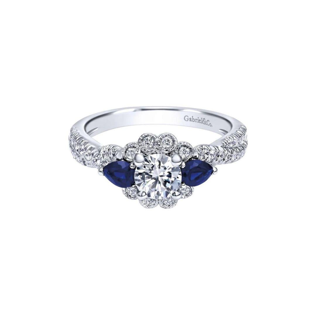 Diamond and Blue Sapphire White Gold Engagement Ring In New Condition For Sale In Stamford, CT
