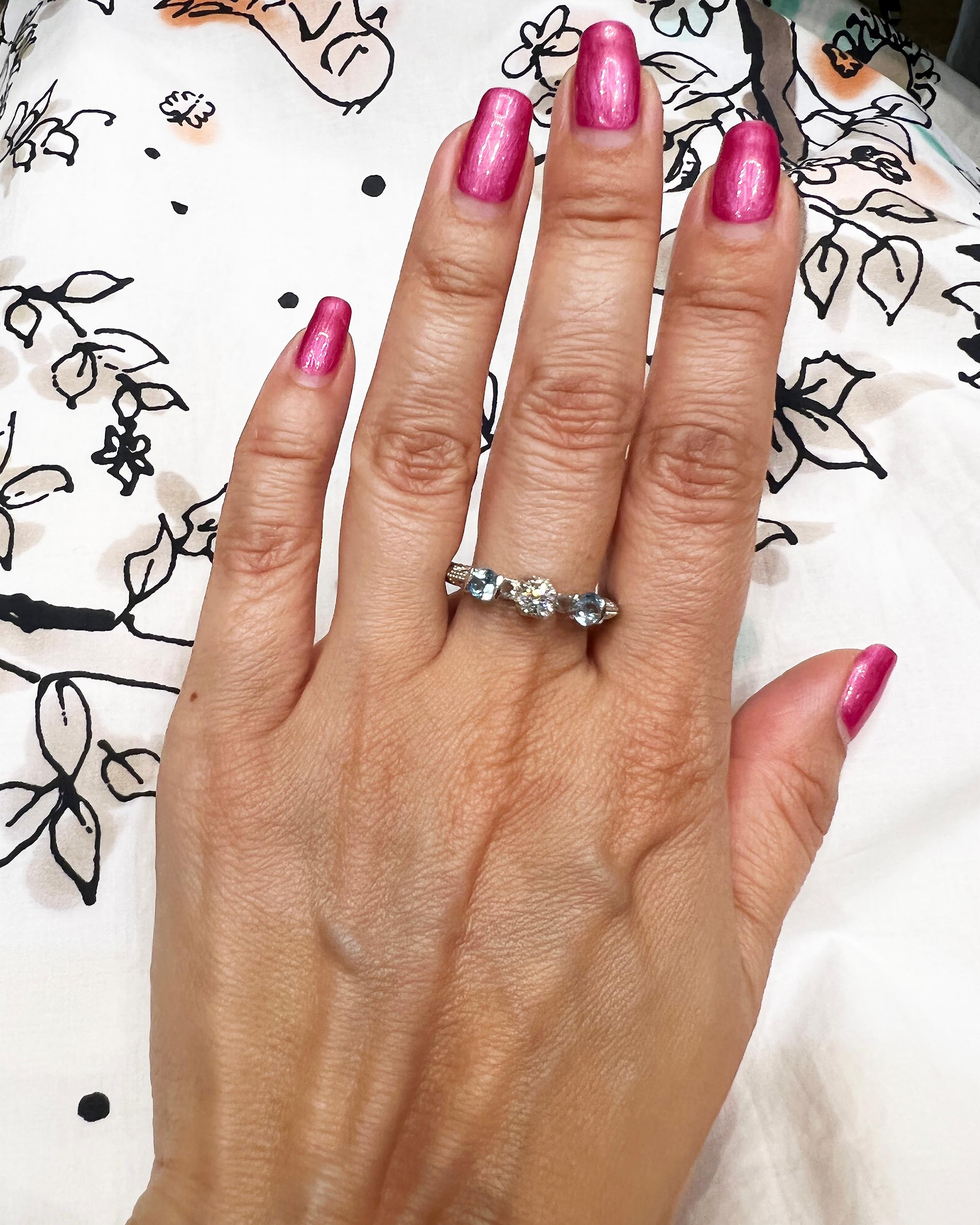 Adamas Bague cocktail en diamants et topaze bleue Pour femmes en vente
