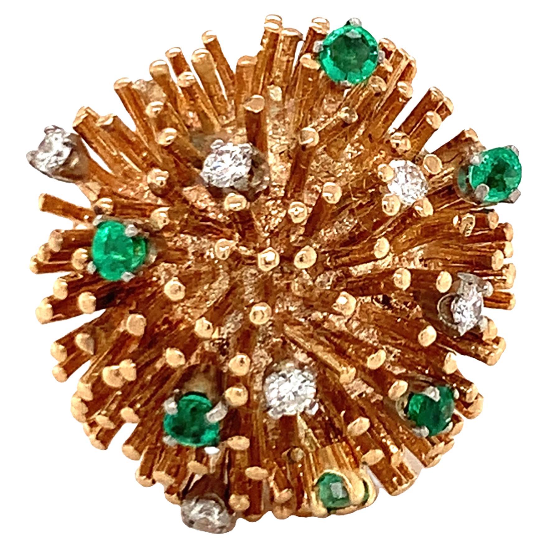 Diamond and Emerald 14K Yellow Gold Starburst Ring For Sale