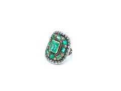 Diamond and Green Emerald Antique Ring