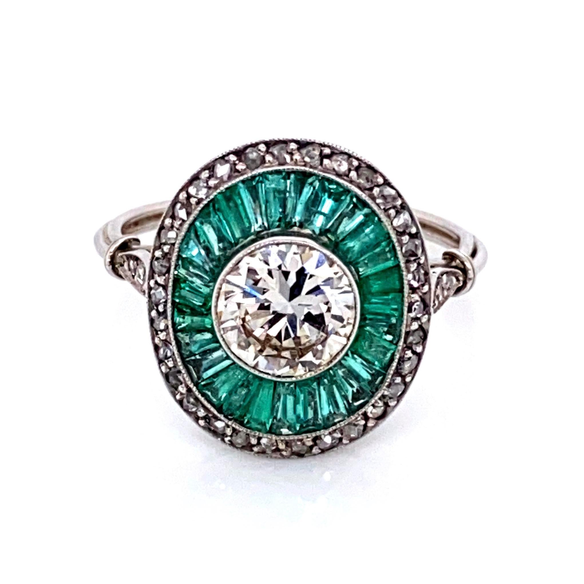 Diamond and Emerald Art Deco Style Cocktail Platinum Ring Estate Fine Jewelry 1