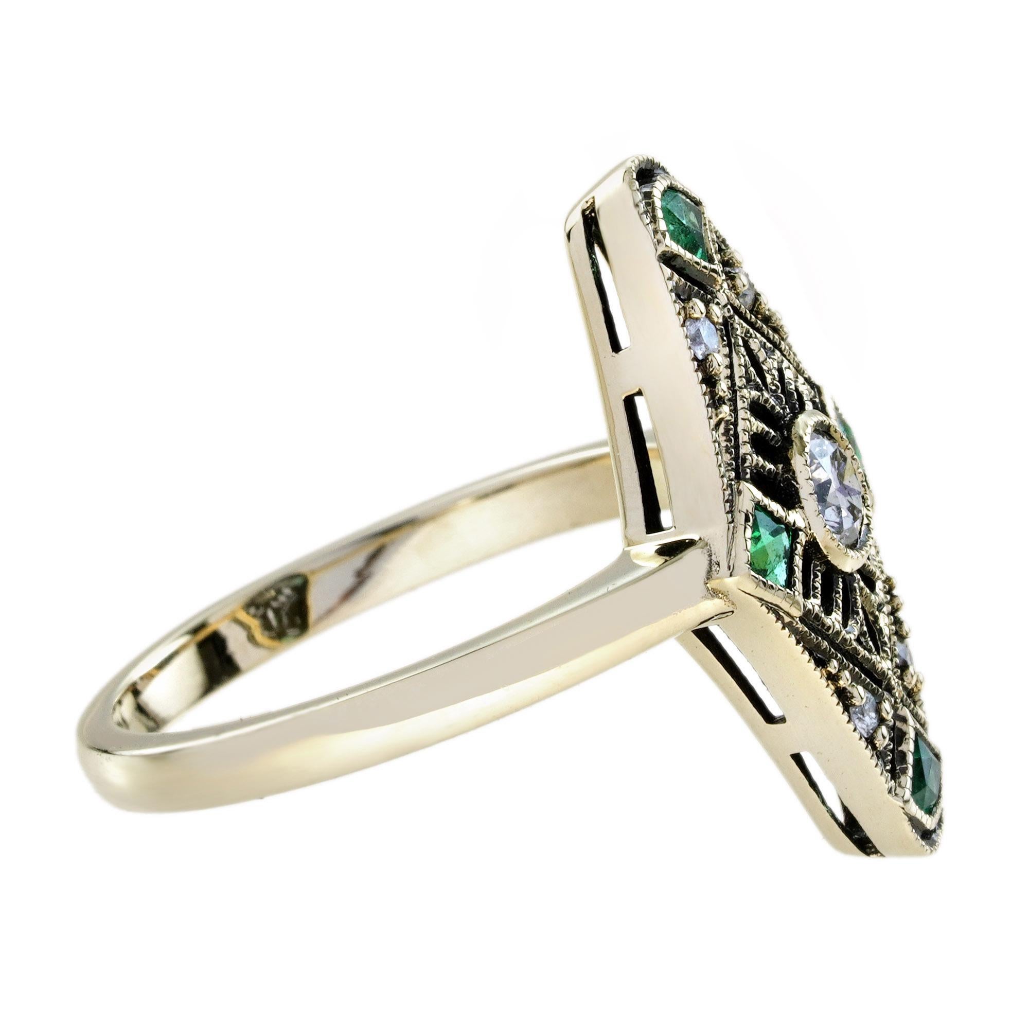 Anello da cocktail in stile Art Déco con diamanti e smeraldi in oro giallo 9K in vendita 2