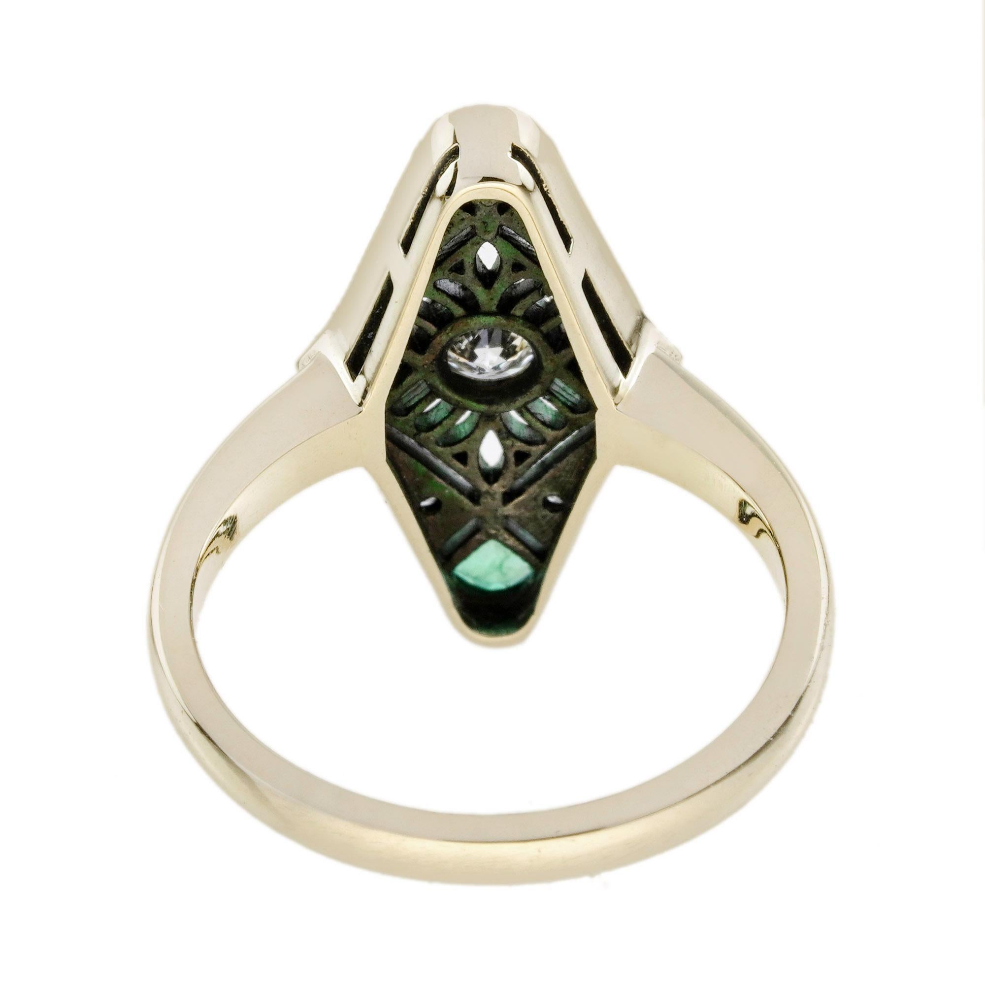 Anello da cocktail in stile Art Déco con diamanti e smeraldi in oro giallo 9K in vendita 3