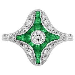 Diamant- und Smaragdring im Art-Déco-Stil aus 14 Karat Weißgold mit Diamanten