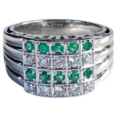 Diamant- und Smaragdring aus Weißgold 18 Karat mit Diamanten
