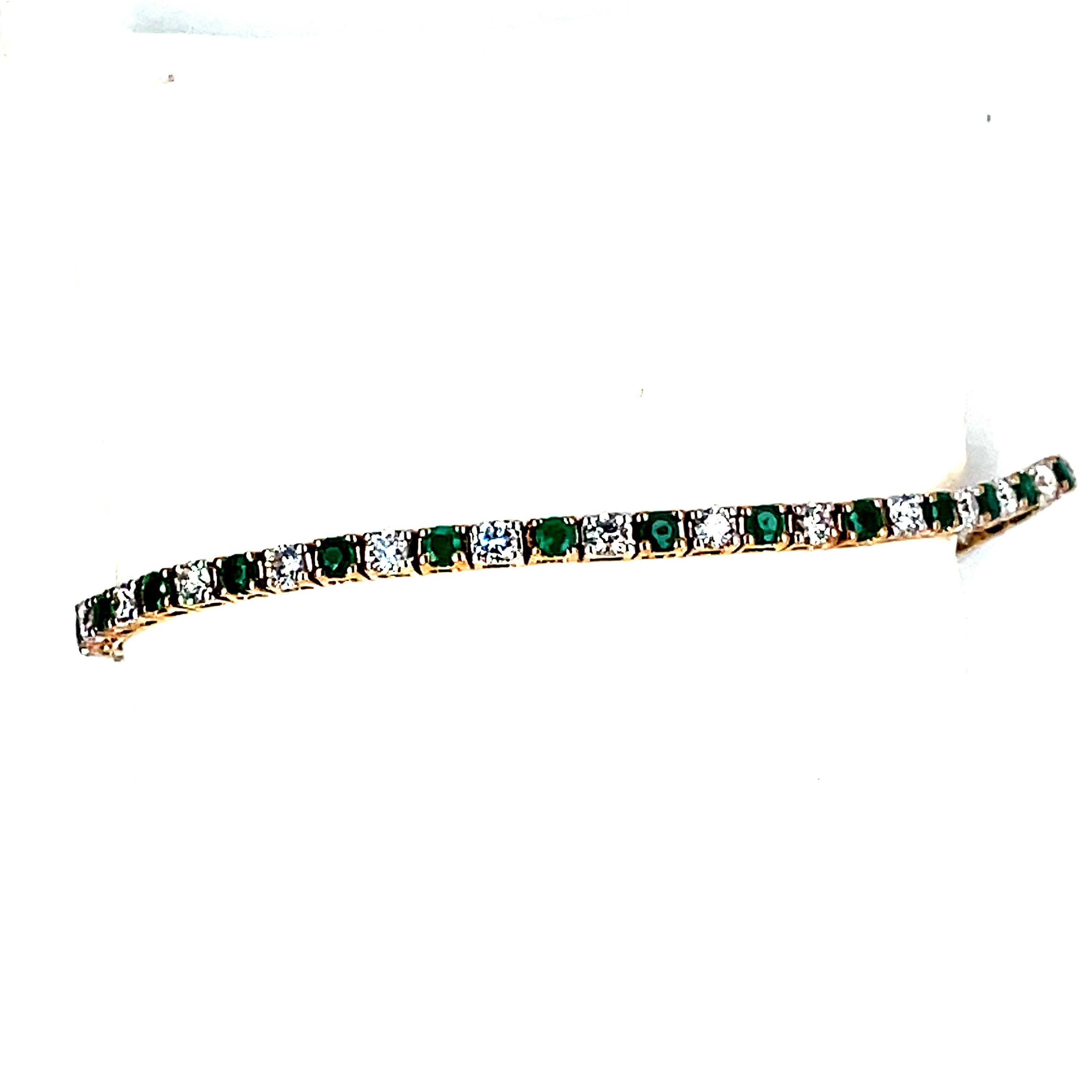 Diamond and Emerald Bracelet 9k Yellow Gold For Sale 4