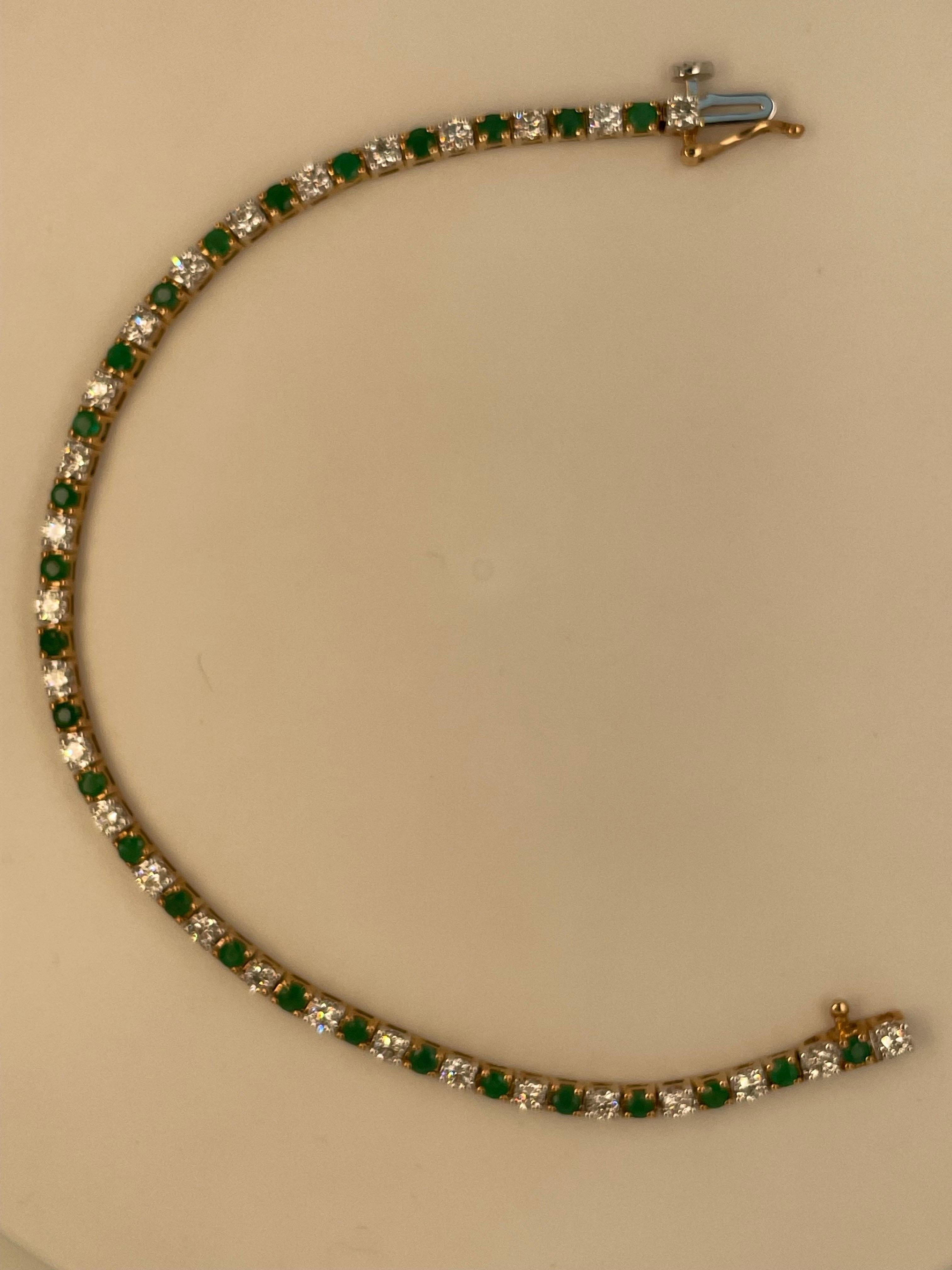 Diamond and Emerald Bracelet 9k Yellow Gold For Sale 1