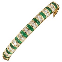 Diamond and Emerald Bracelet Made in 14 Karat Yellow Gold