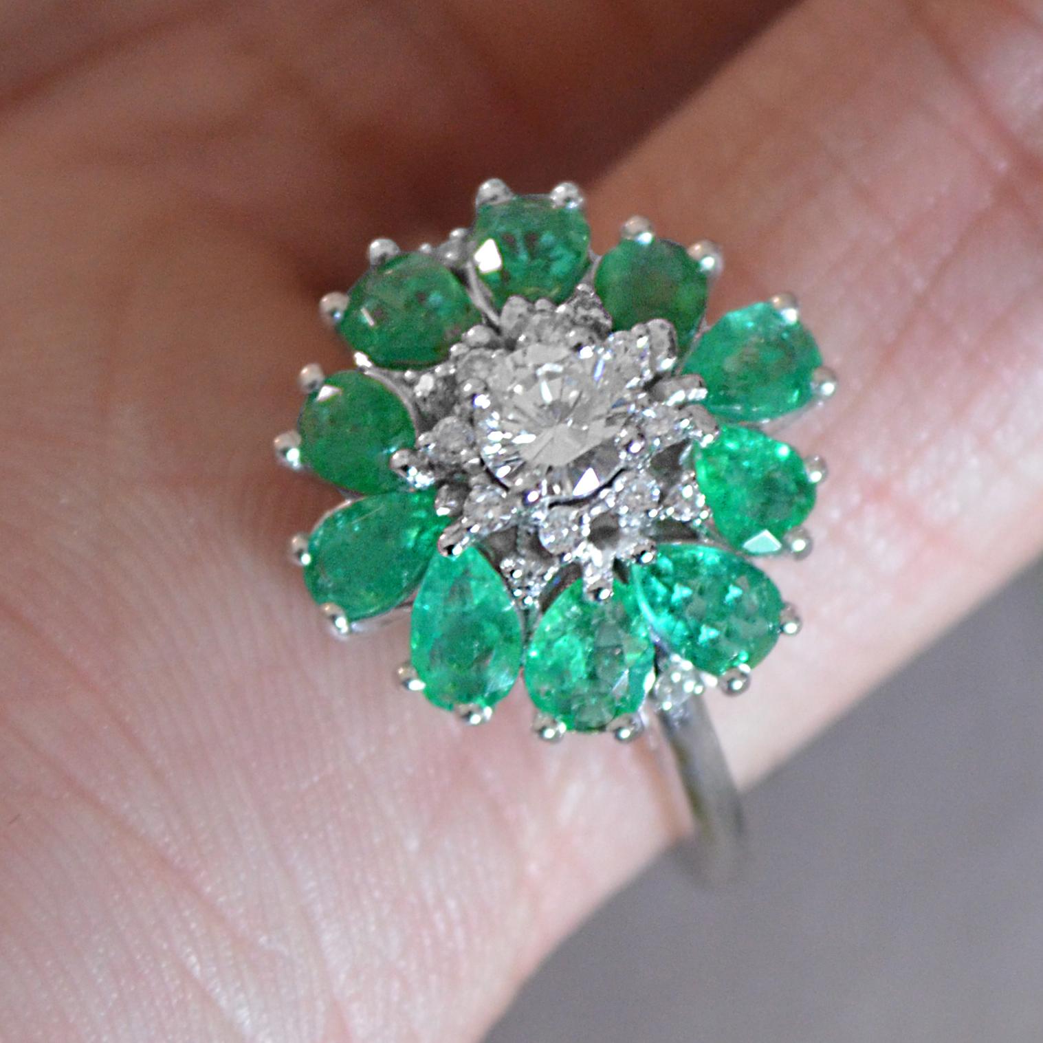 Round Cut Diamond and Emerald Cocktail Ring, Vintage Look For Sale