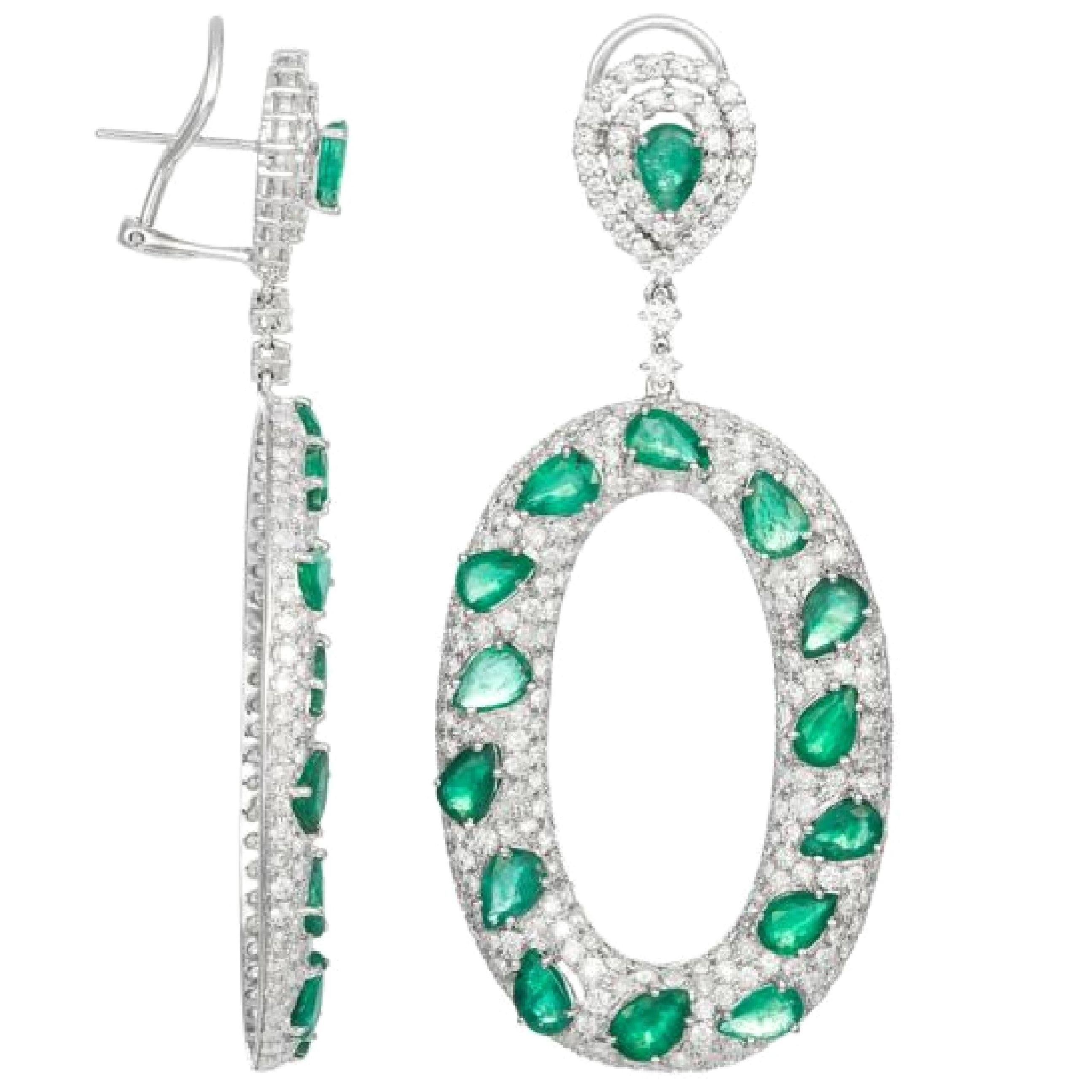 Diamond and Emerald Drop Earrings For Sale