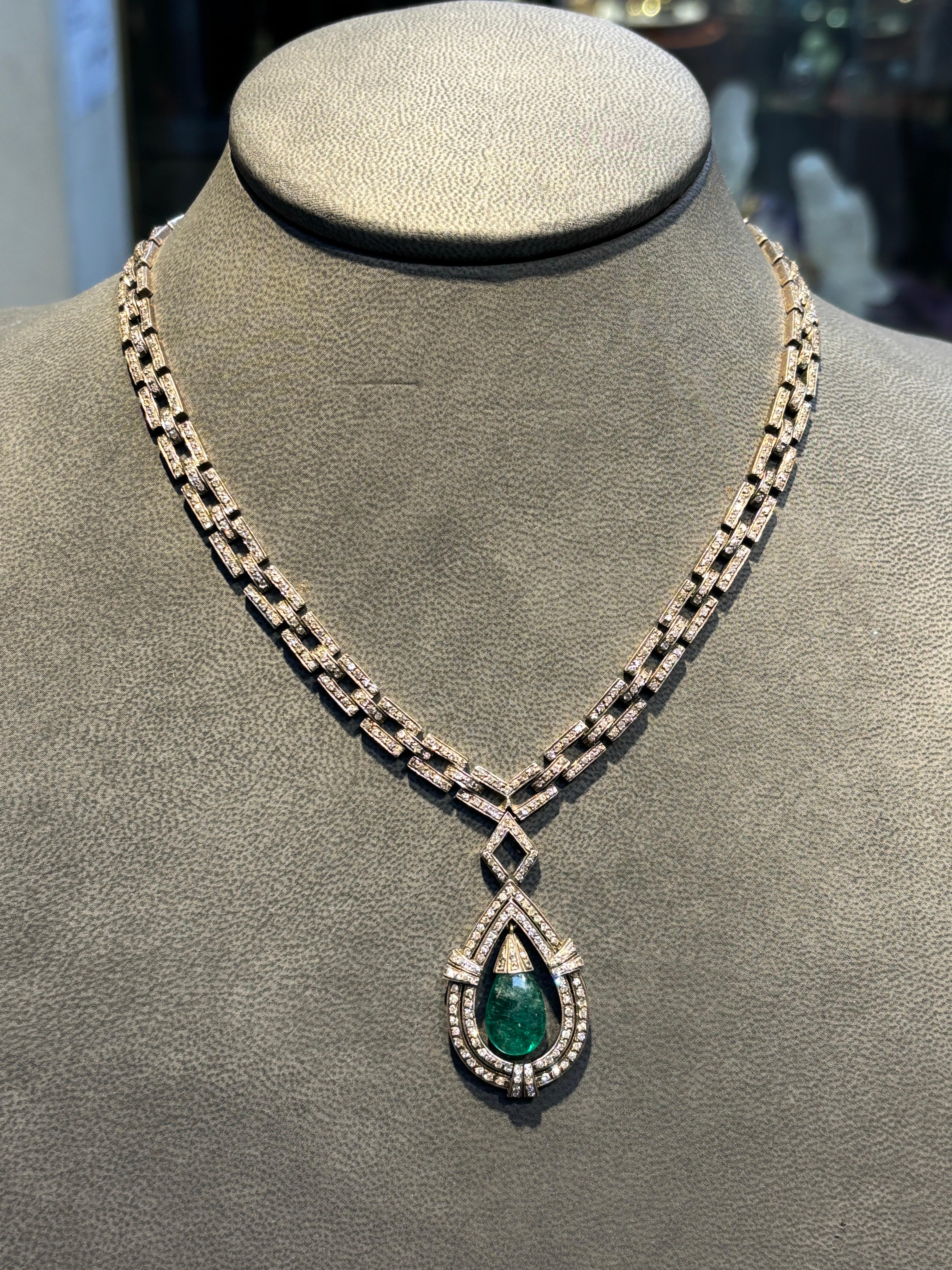 Collana con diamanti e smeraldi in vendita 1