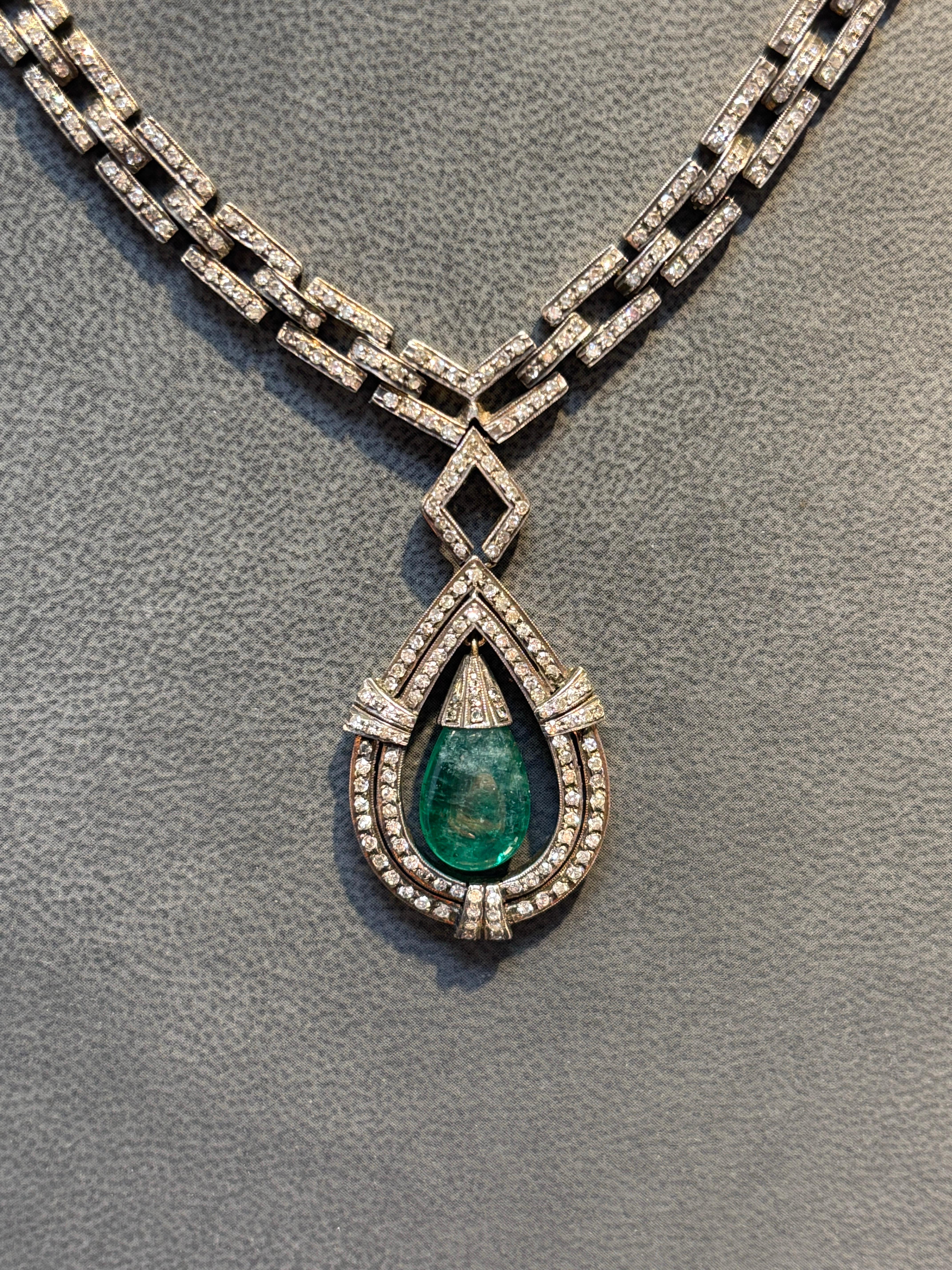 Collana con diamanti e smeraldi in vendita 3