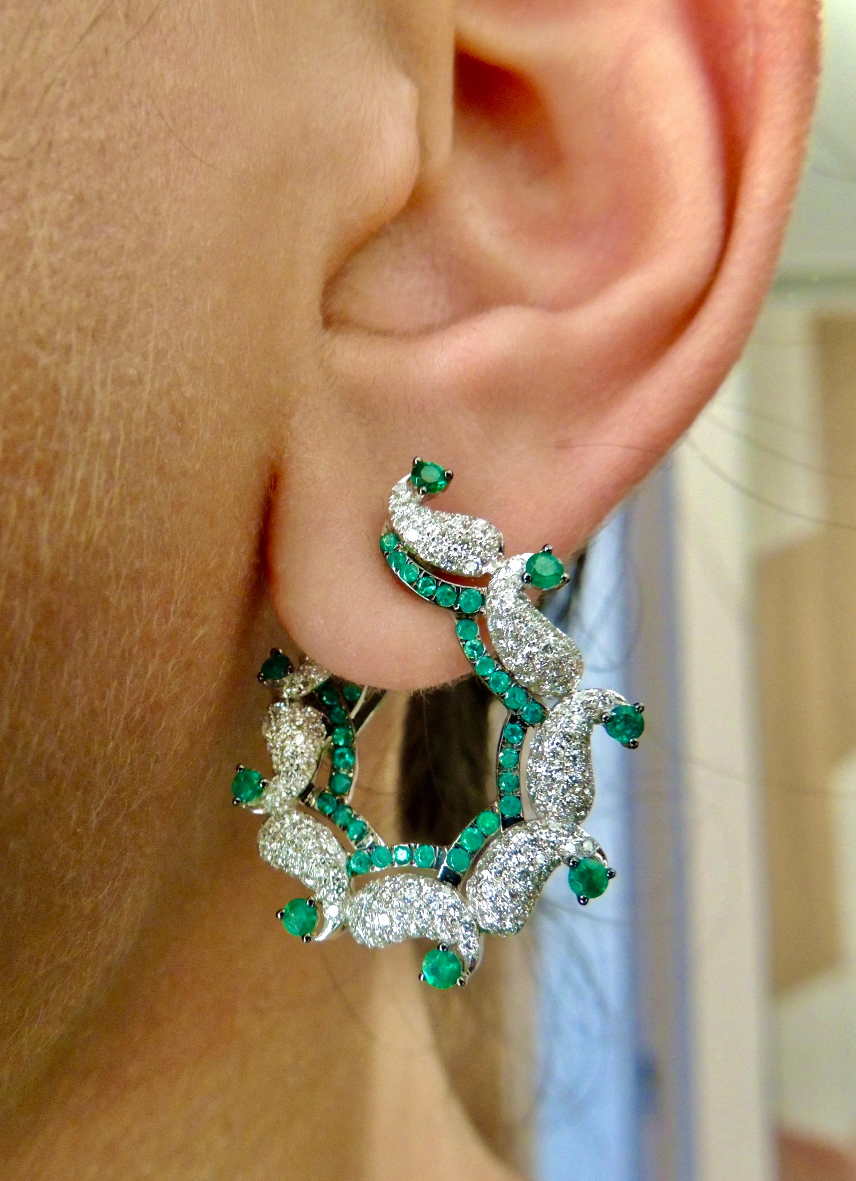 Women's Diamond and Emerald Earrings in 18 Karat White Gold For Sale